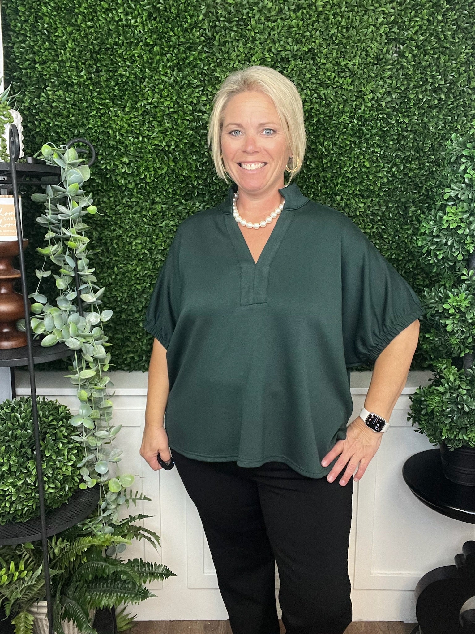 SOLID SS VNECK COLLAR BAND TOP