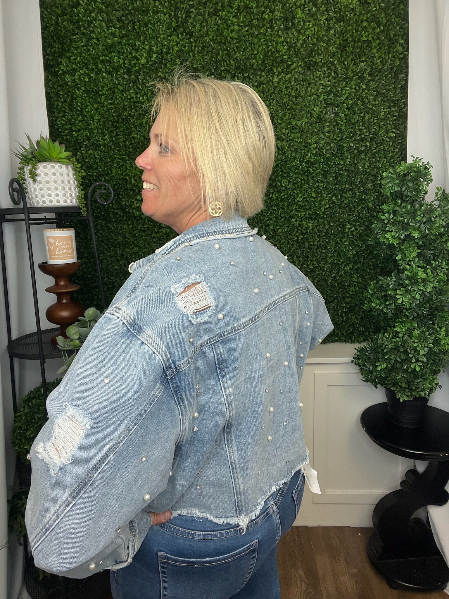 SCALLOP DETAILED GLITZY DENIM JACKET - MEDIUM WASH