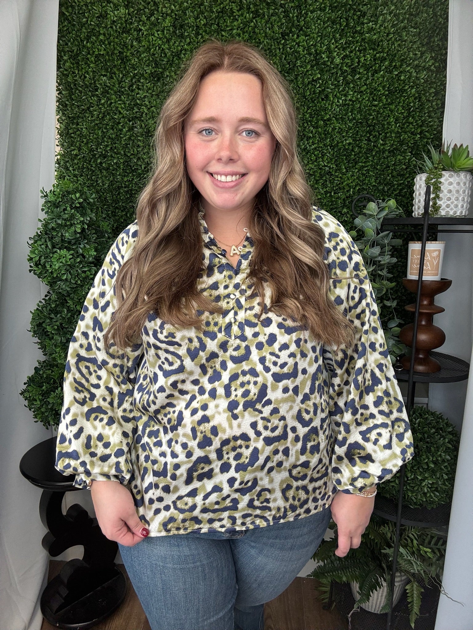 ANIMAL PRINT RAGLAN 3/4 PUFF SLEEVE HENLEY TOP