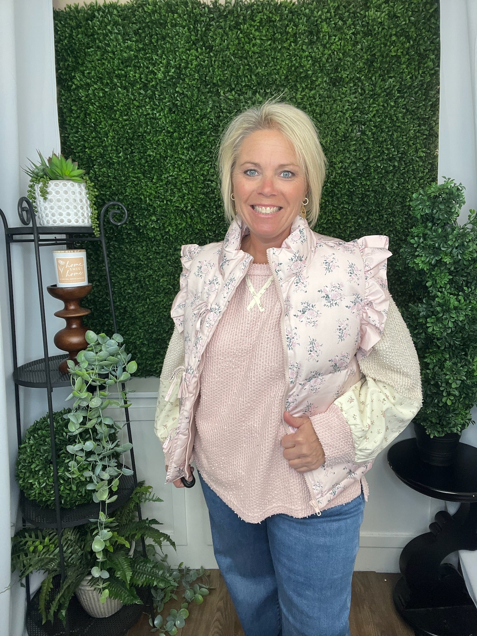 FRONT BOW RUFFLE SLV PUFFER VEST - PINK FLORAL