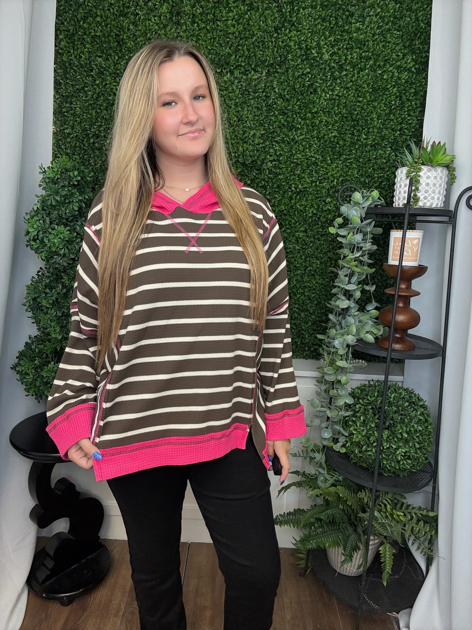 THERMAL STRIPE COLORBLOCK HOODIE - BROWN