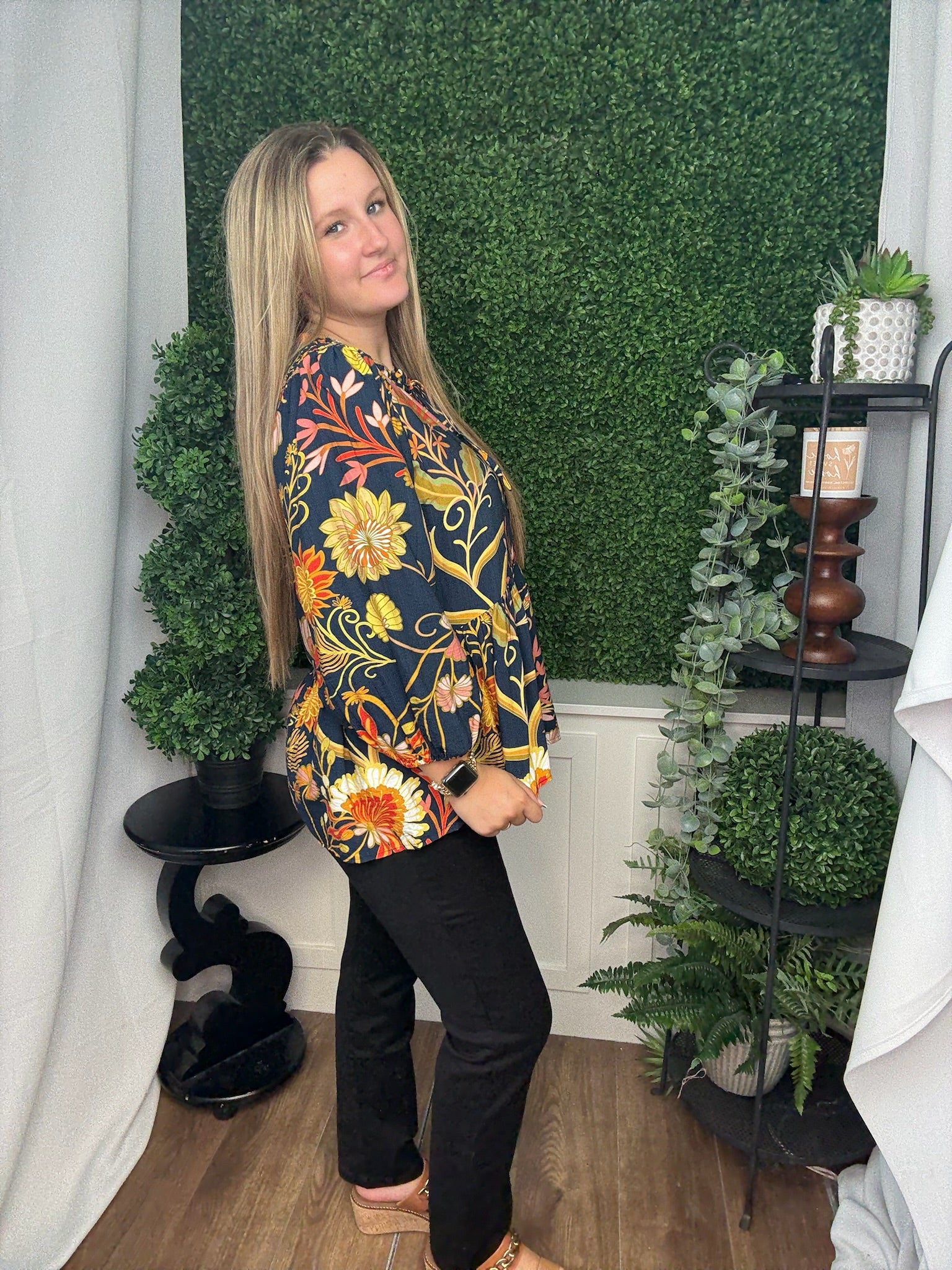 FLORAL PRINT TOP W/FRONT TIE - NAVY MIX