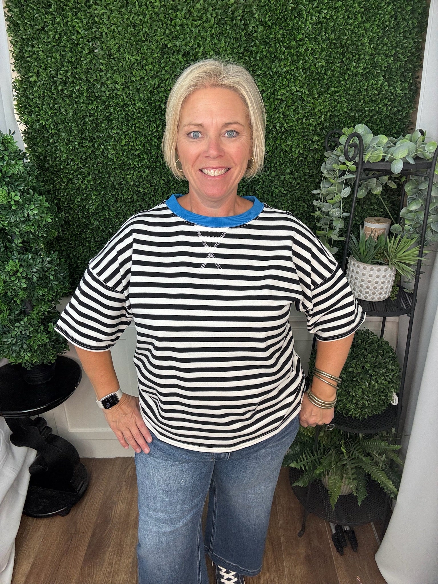 STRIPED SHORT SLEEVE TOP