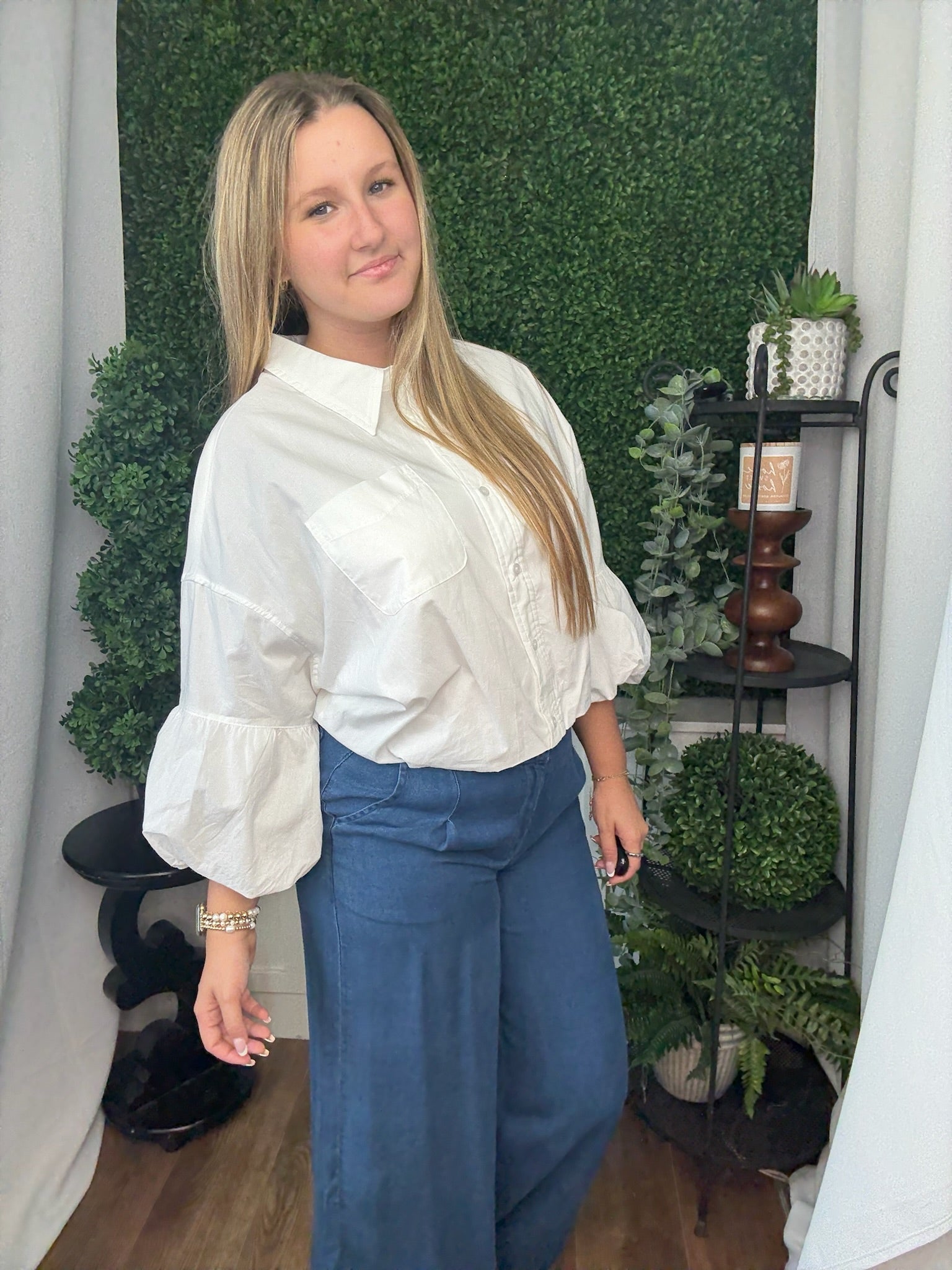 BUTTON DOWN BUBBLE SLV TOP - OFF WHITE