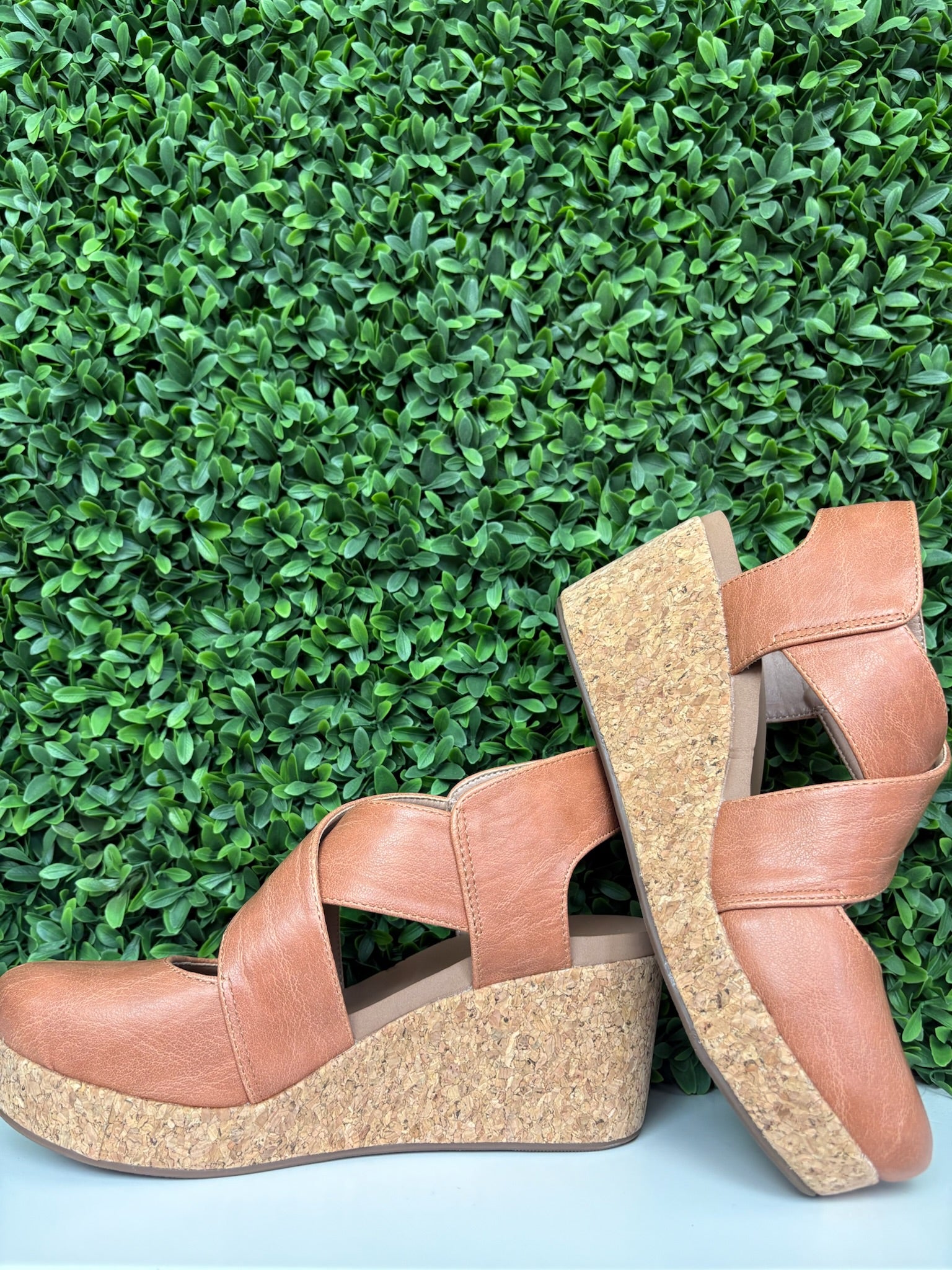 CASE CLOSED - COGNAC SMOOTH