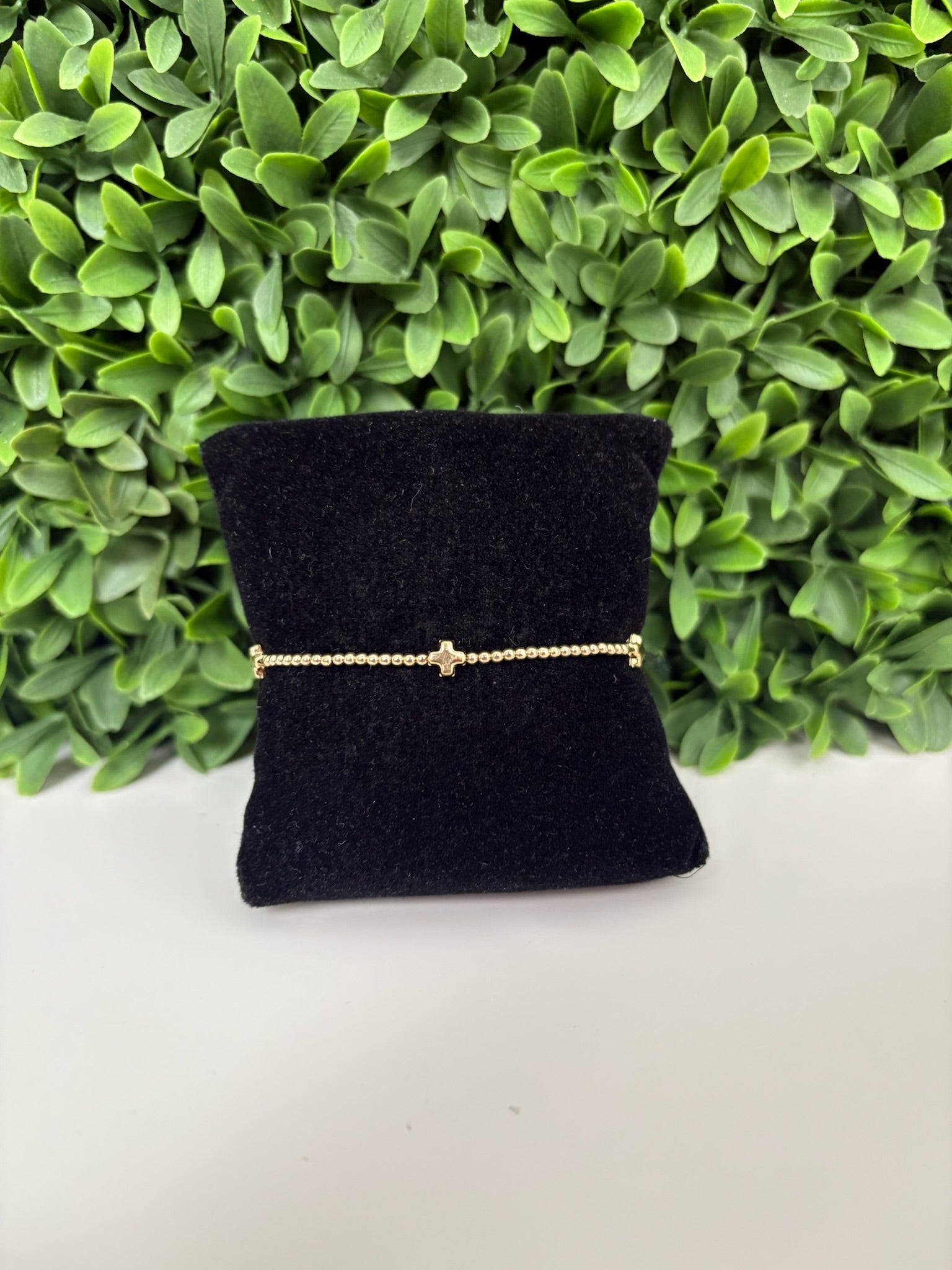 SIGNATURE CROSS SMALL GOLD PATTERN 2MM BEAD BRAC - GOLD