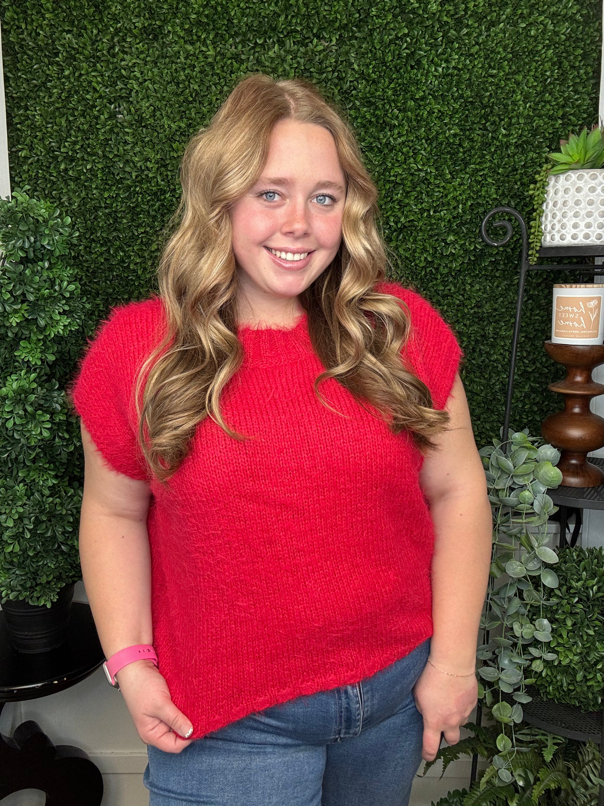 MOHAIR SWEATER VEST - RED