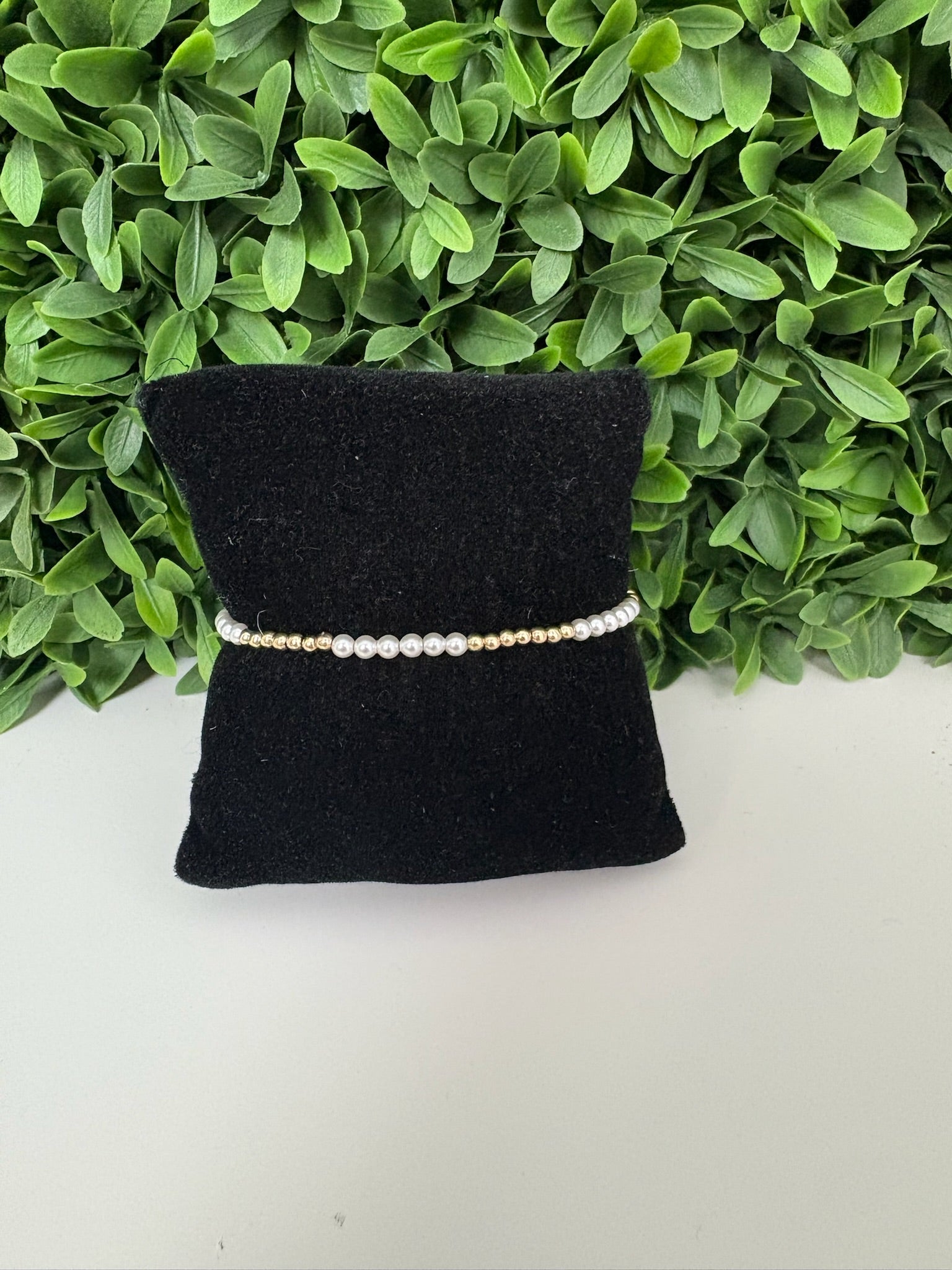 CLASSIC BLISSFUL PATTERN 2.5MM BEAD BRAC - 3MM PEARL