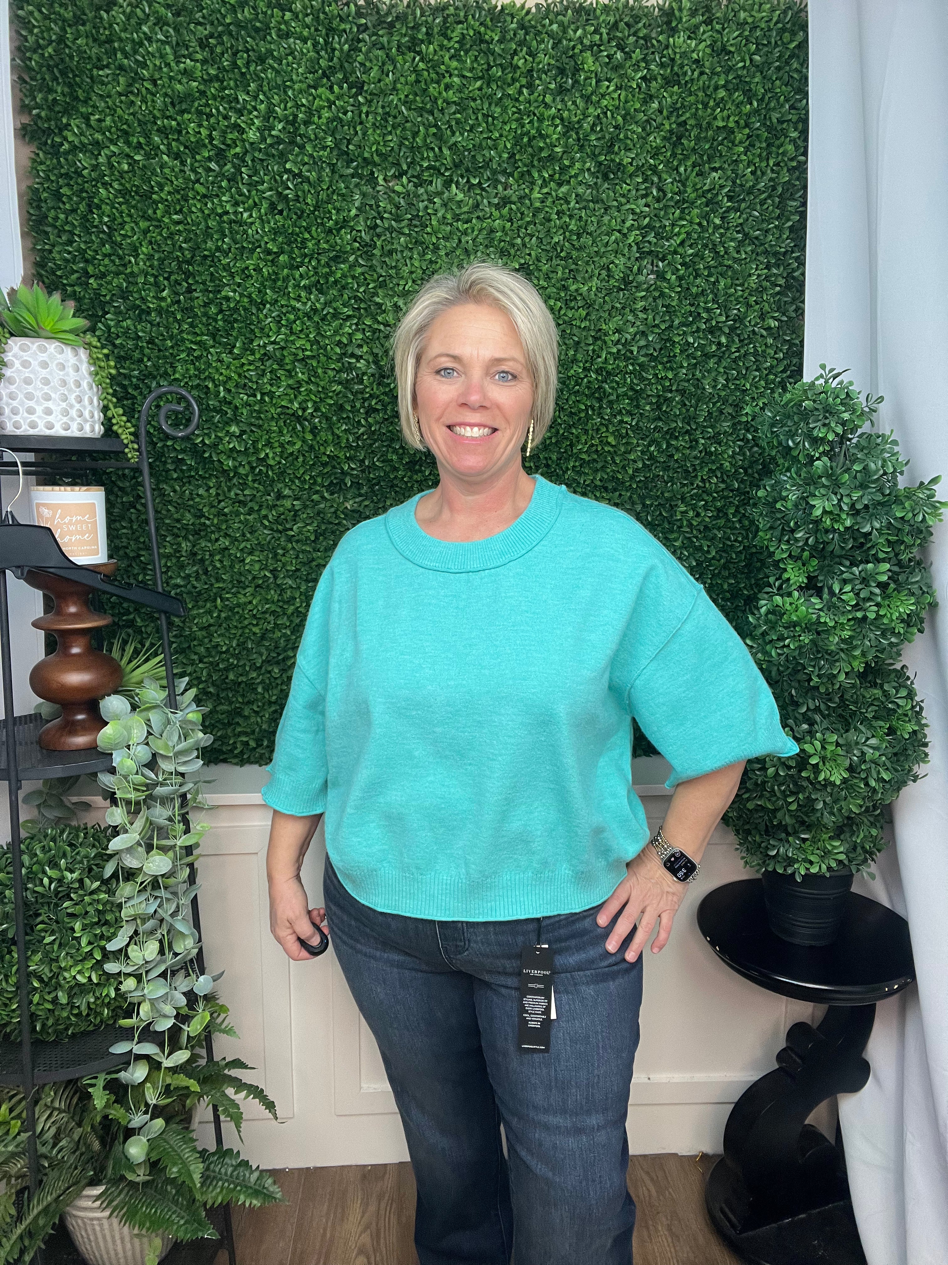 CREW NECK 3/4 SLEEVE TOP - GREEN/PINK