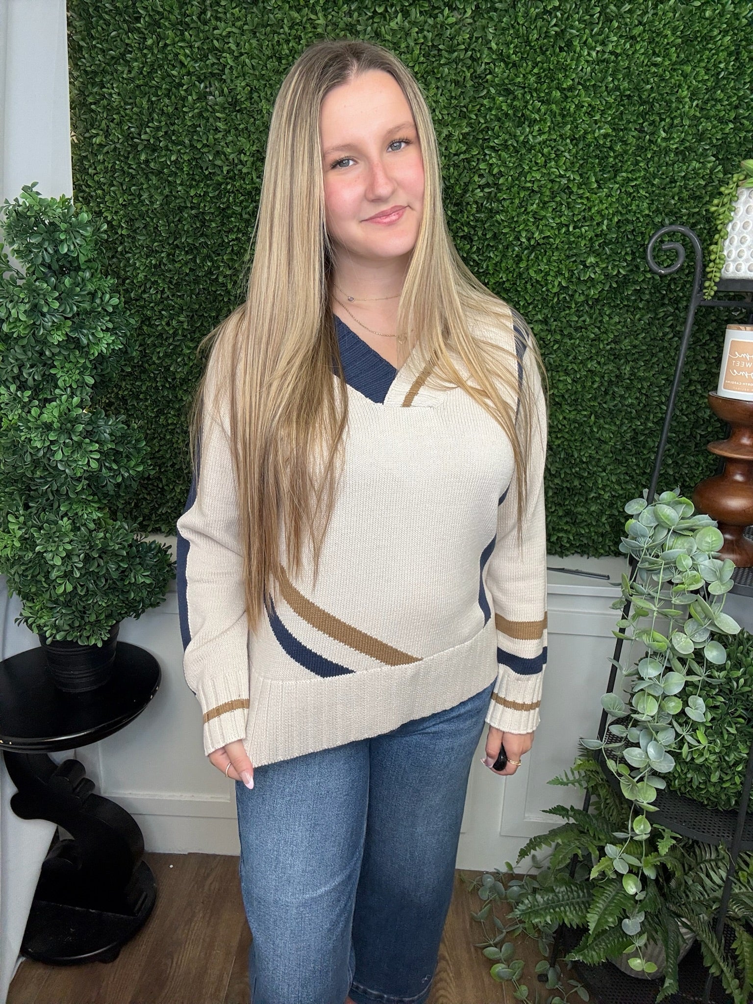 V-NECK VARSITY PULLOVER SWEATER - NATURAL
