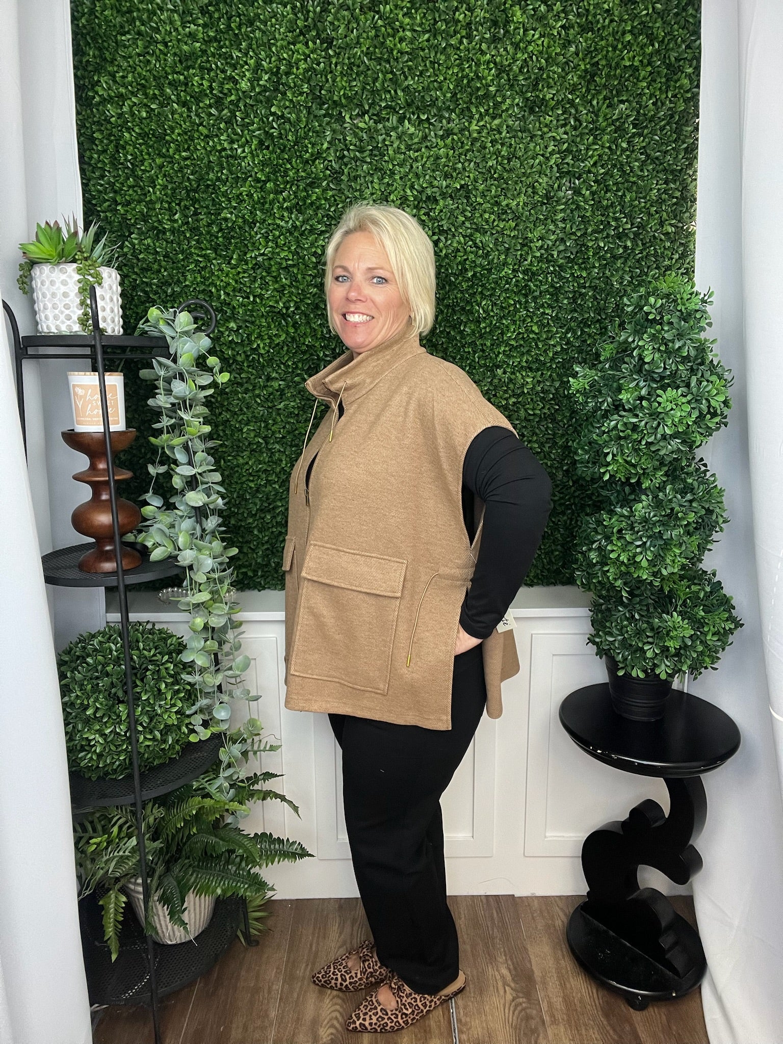 ZIP FRONT KNIT PONCHO CAMEL