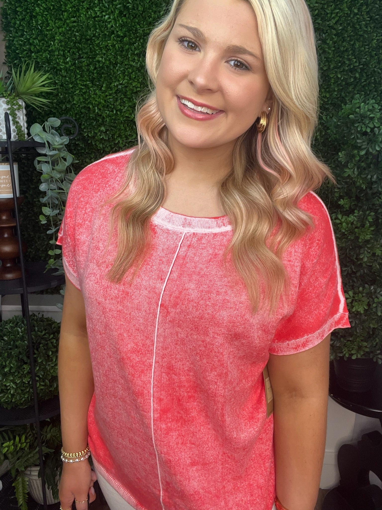 REVERSE PRINTED CAP SLEEVE TOP - CORAL