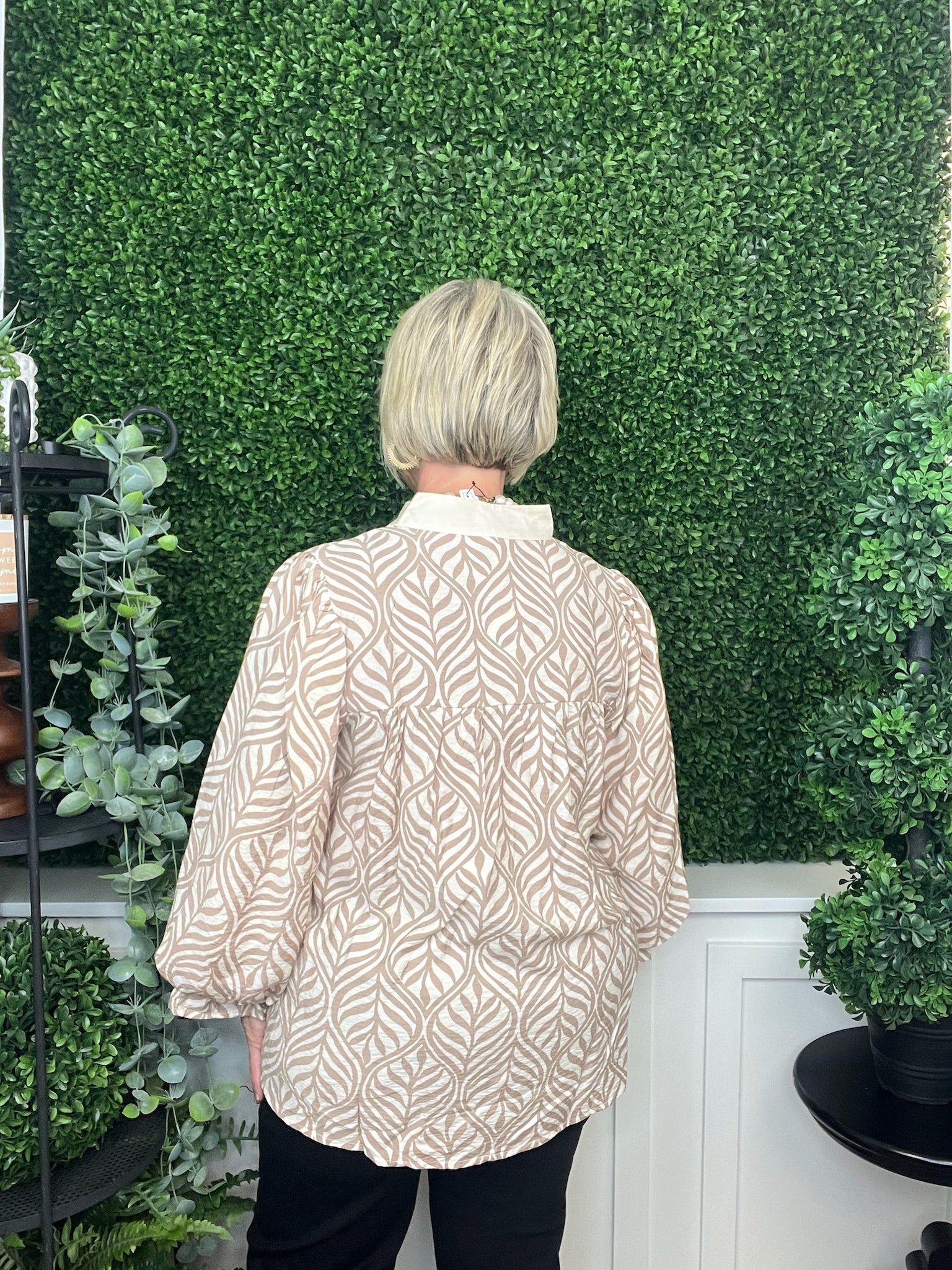 STANDING COLLARED NECK BOHO LEAF PRINT TOP - TAUPE