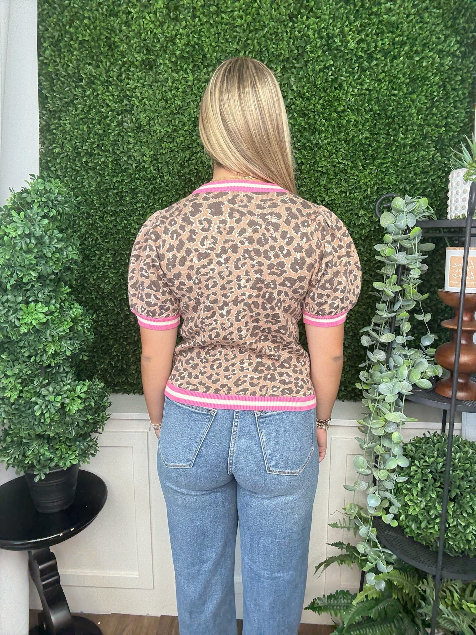 LEOPARD PATTERN SHORT PUFF SLEEVE KNIT TOP