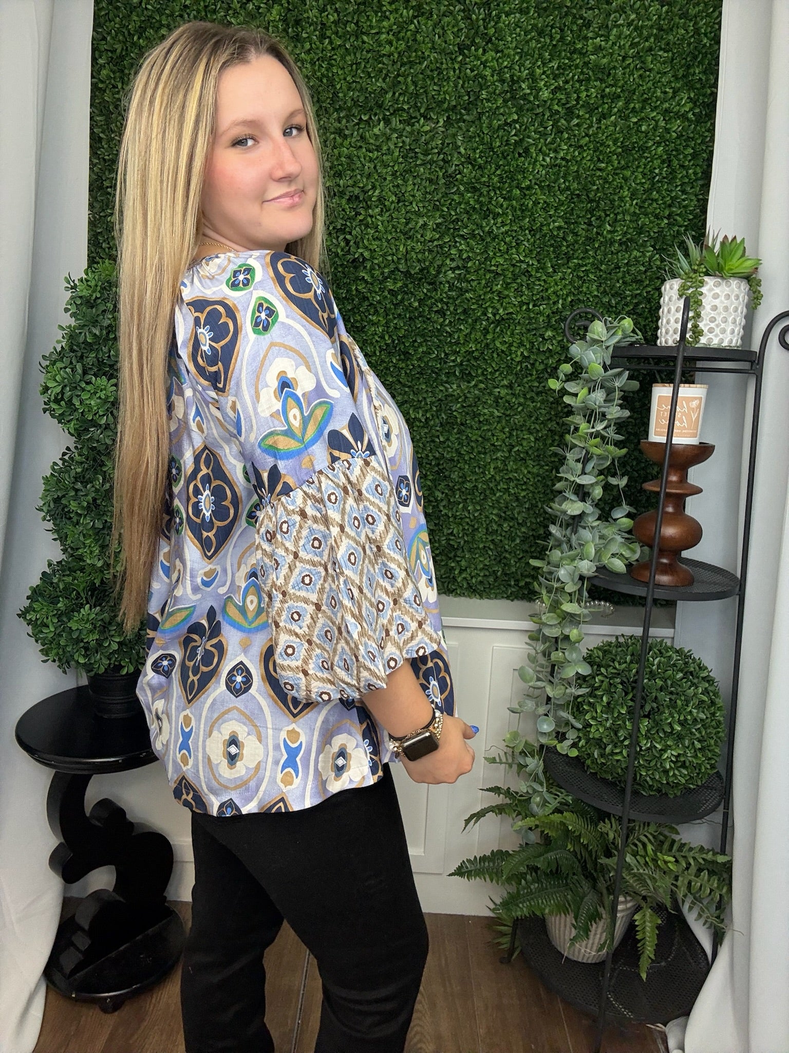 MIXED ABSTRACT PRINT LONG SLEEVE TOP