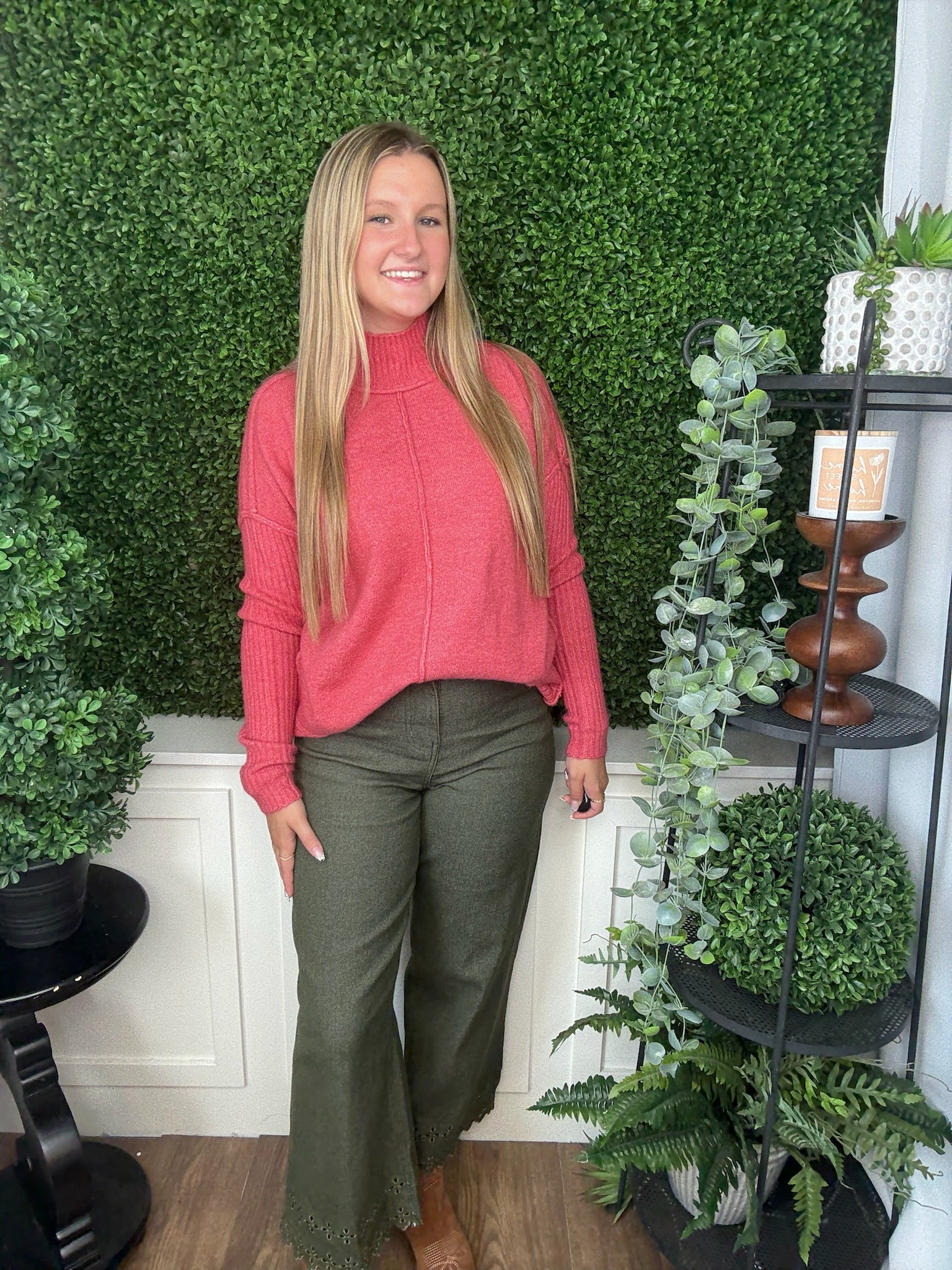 SOLID TURTLENECK PULLOVER SWEATER