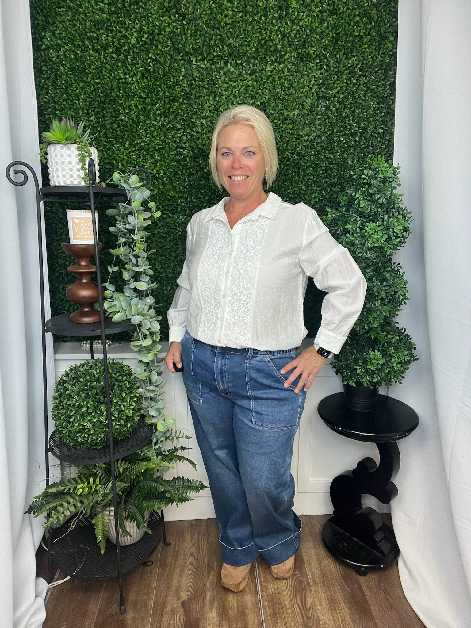 LS WOVEN BUTTON DOWN TOP W/LACE DETAIL - OFF WHITE