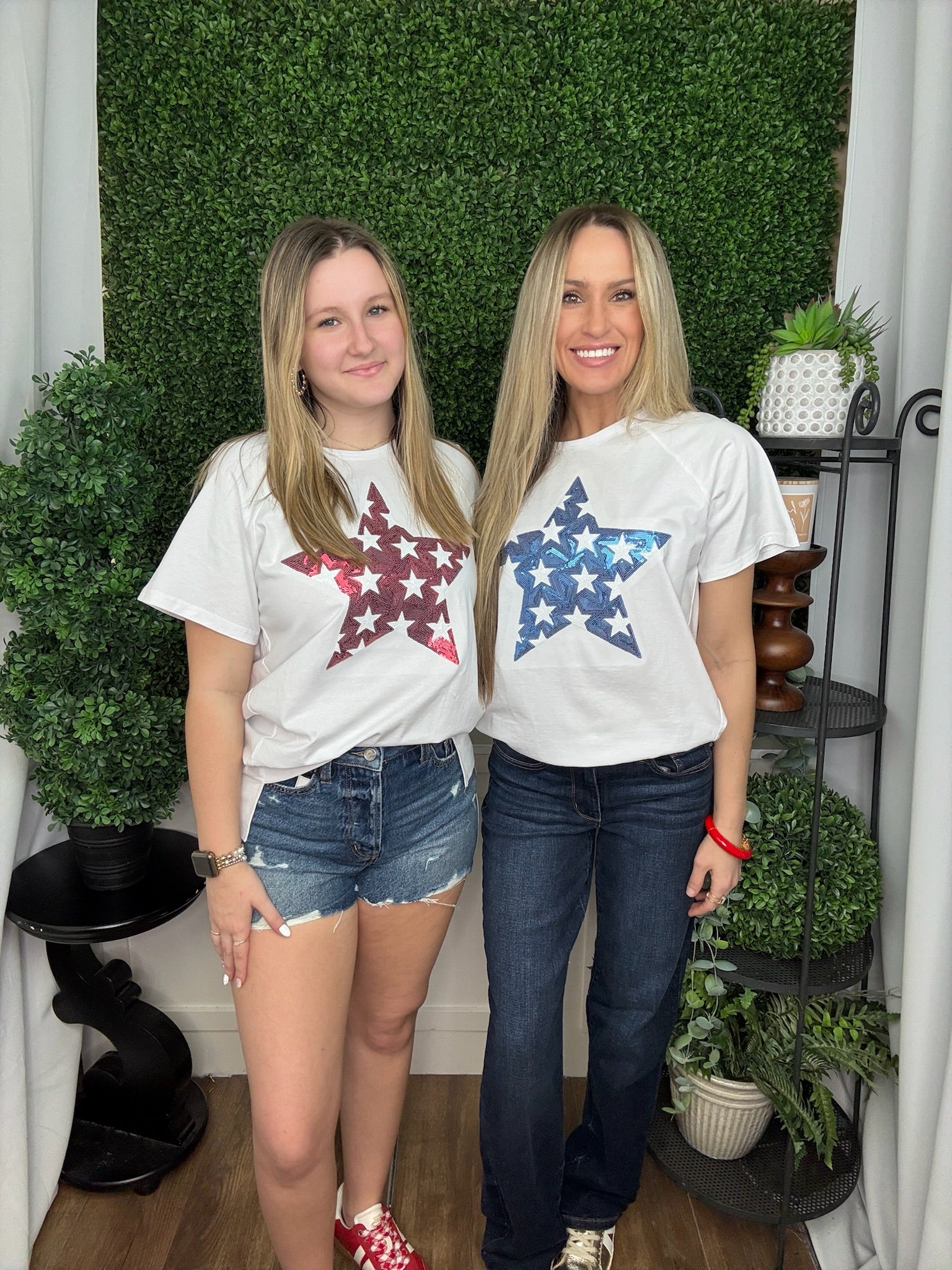 LENICE RELAXED SHORT SLEEVE TOP - RED STAR