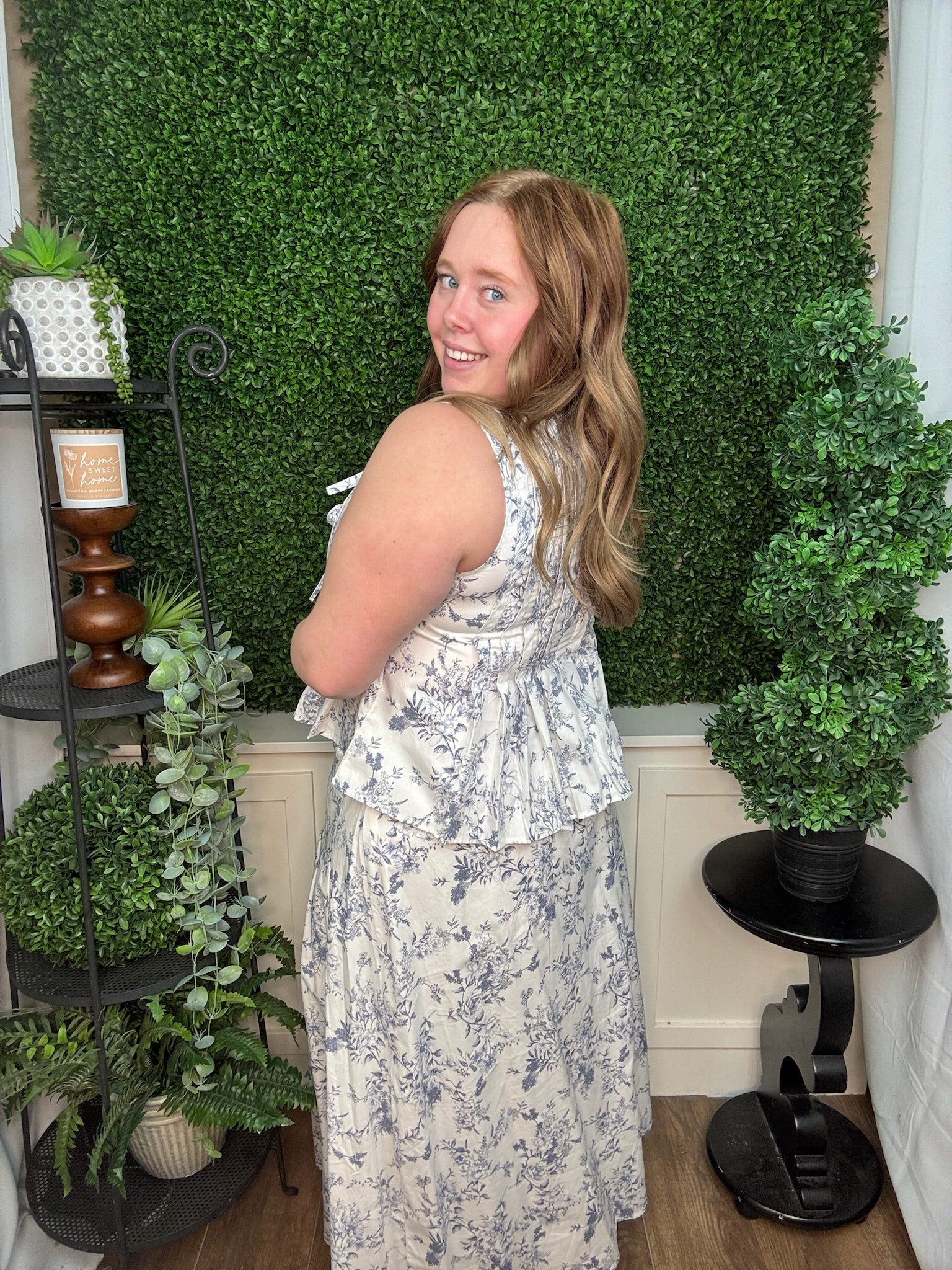 Willow Toile Pleated Midi Skirt