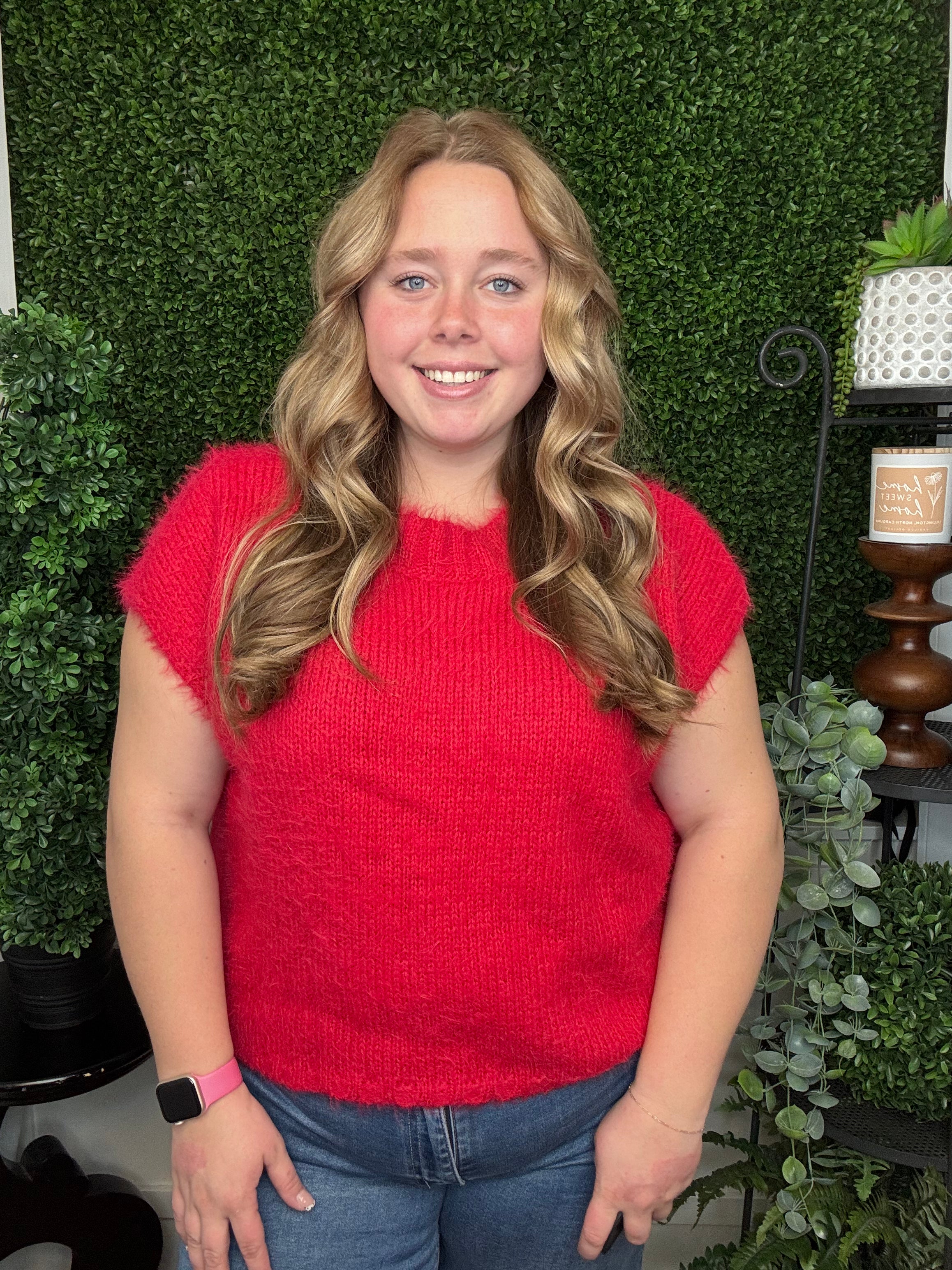 MOHAIR SWEATER VEST - RED