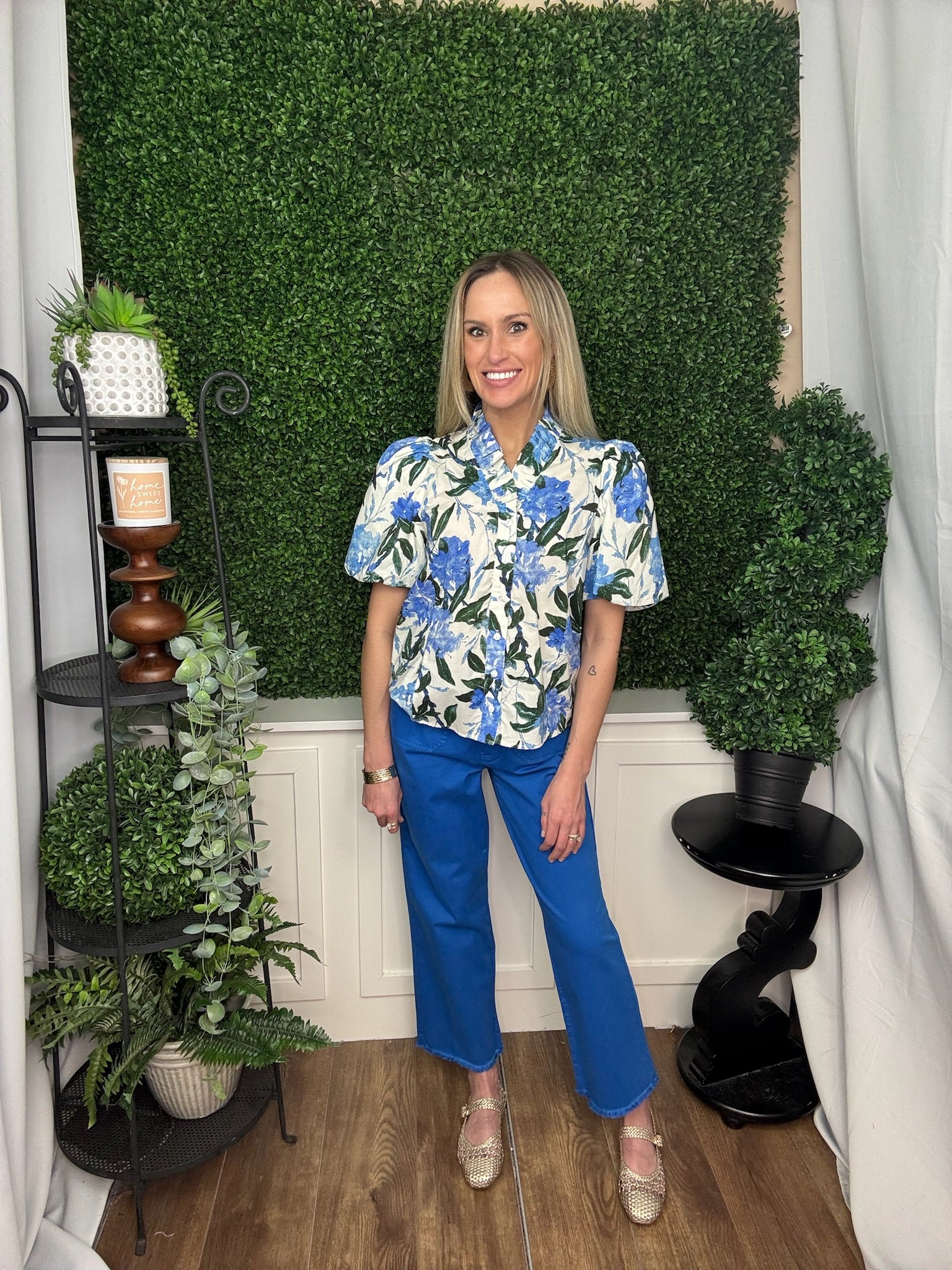 IVORY ROYAL PUFF SHORT SLEEVE TOP