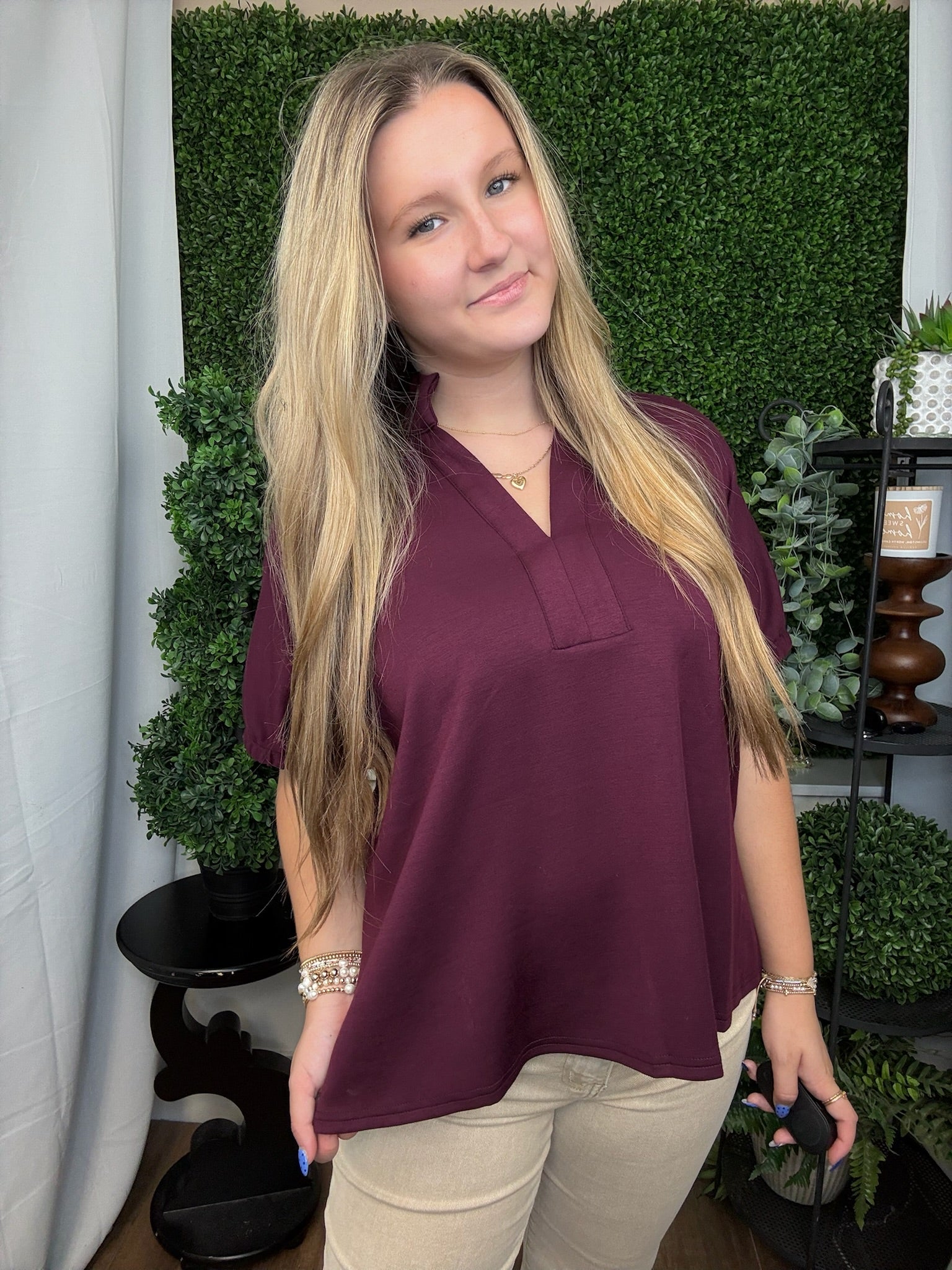 SOLID SS VNECK COLLAR BAND TOP