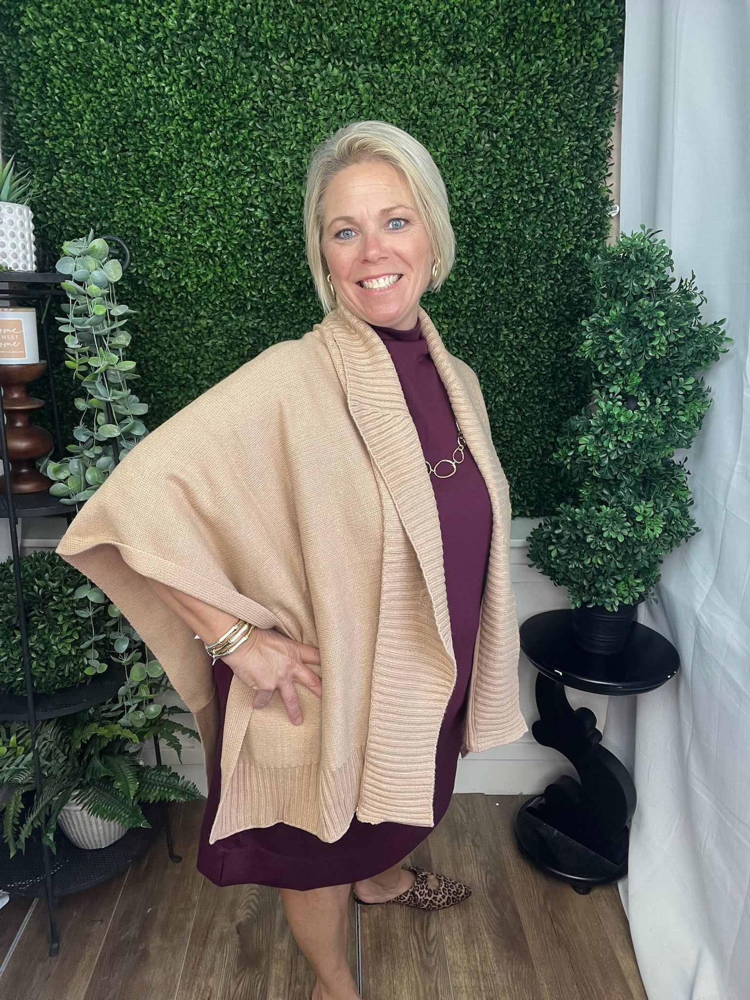 SOFT KNIT SHAWL W/RIBBED TRIM