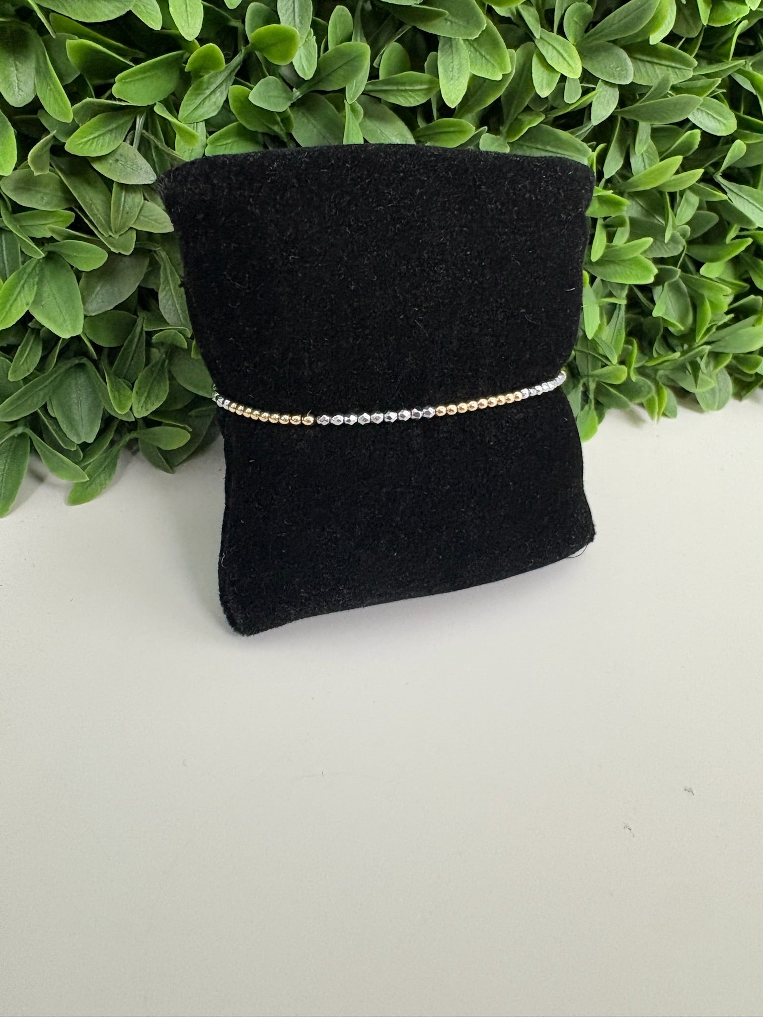 BLISSFUL PATTERN 2MM SILVER FACETED HEMATITE