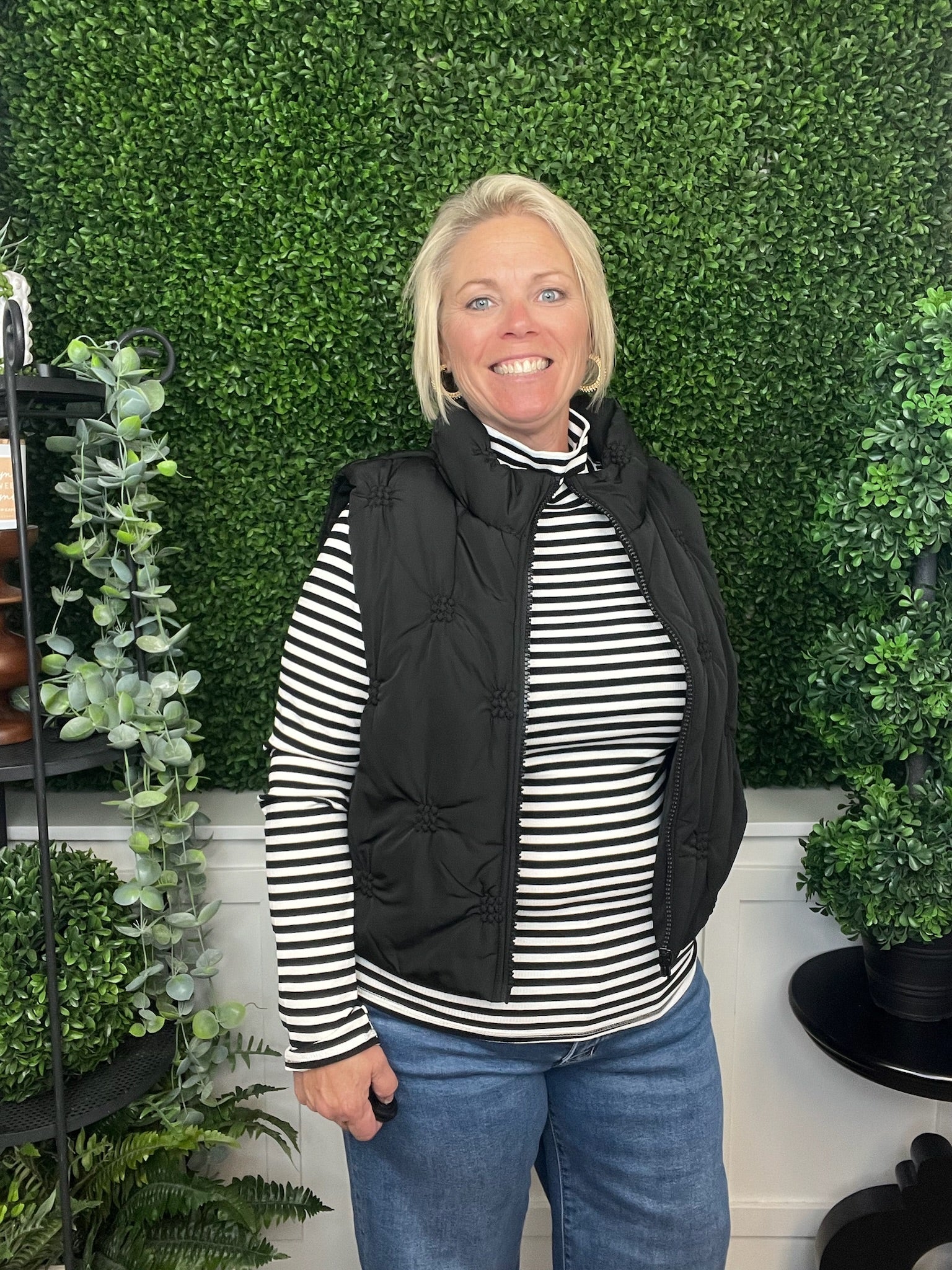 STRIPE TURTLENECK FITTED TOP - BLACK