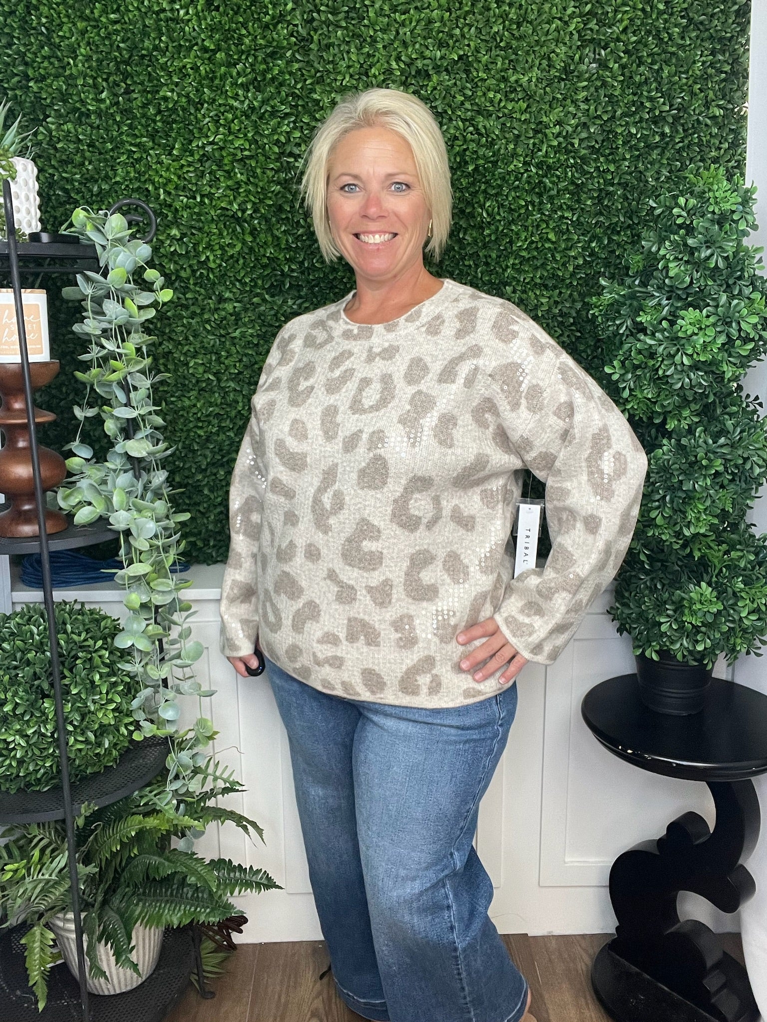 LS CREW NECK SWEATER W/SEQUINS - SANDSTONE