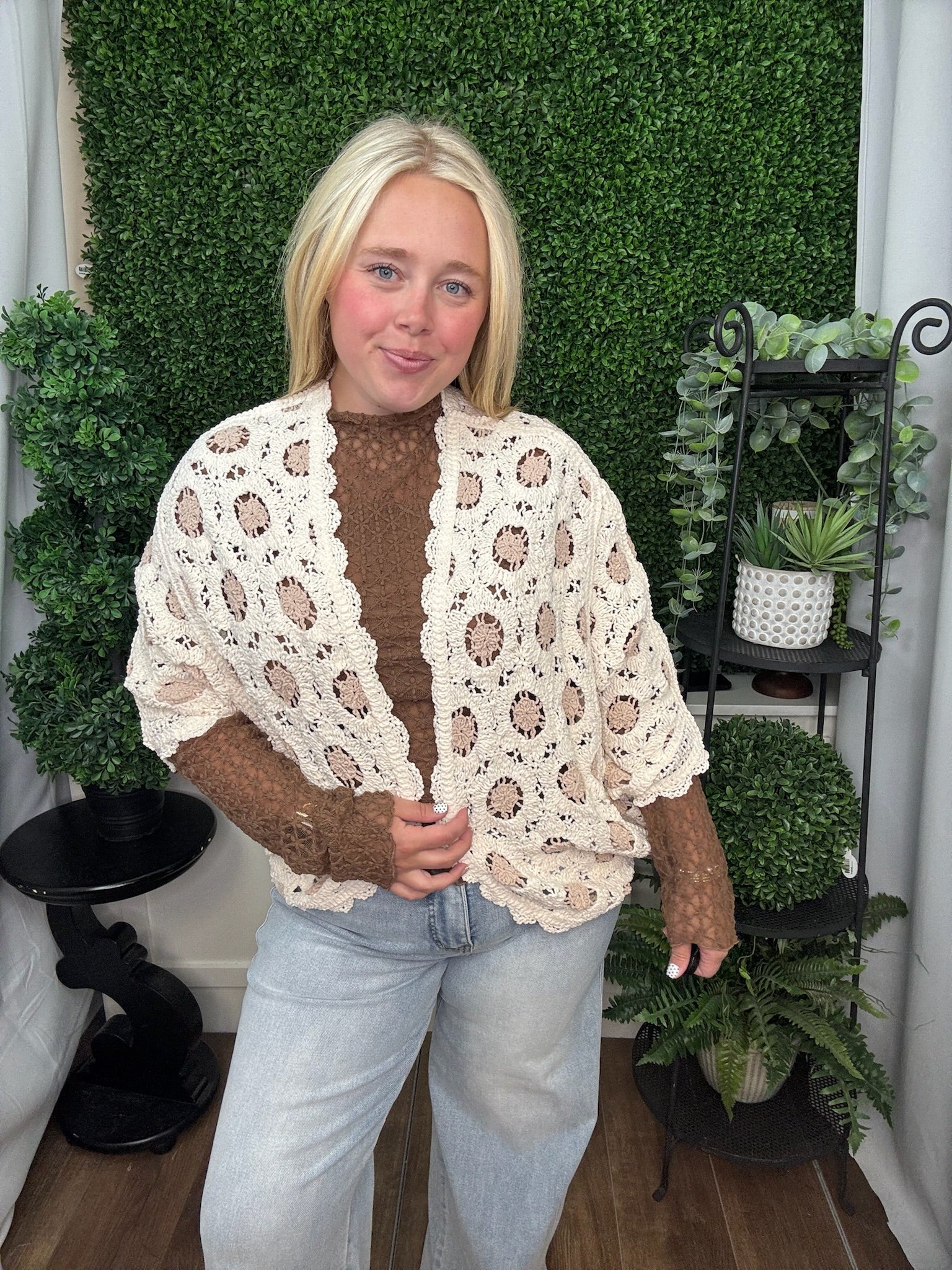 CHENILLE SILHOUETTE AND FLORAL RELAXED FIT CARDIGAN - CREAM/LATTE