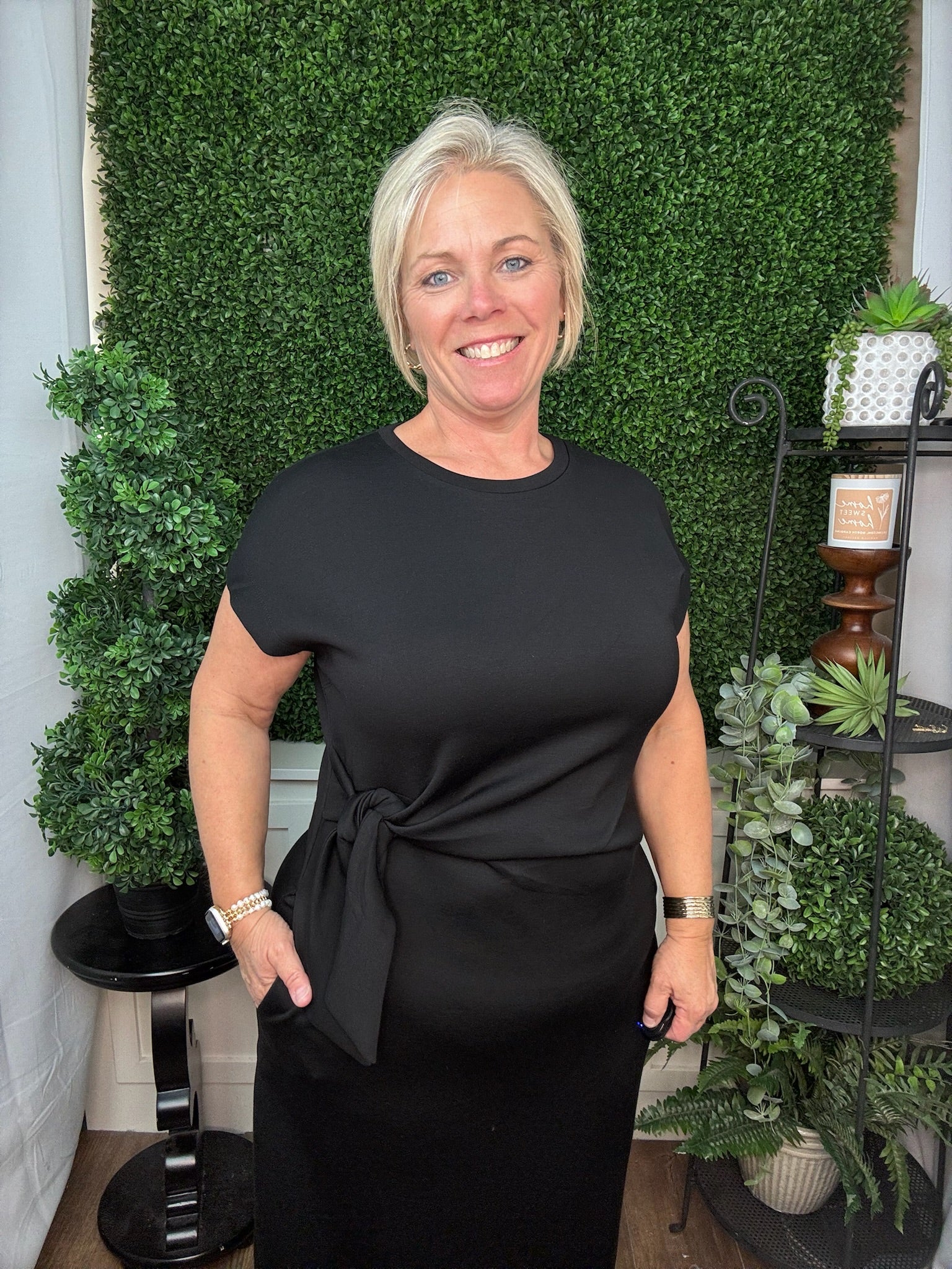 SHORT SLEEVE MAXI DRESS