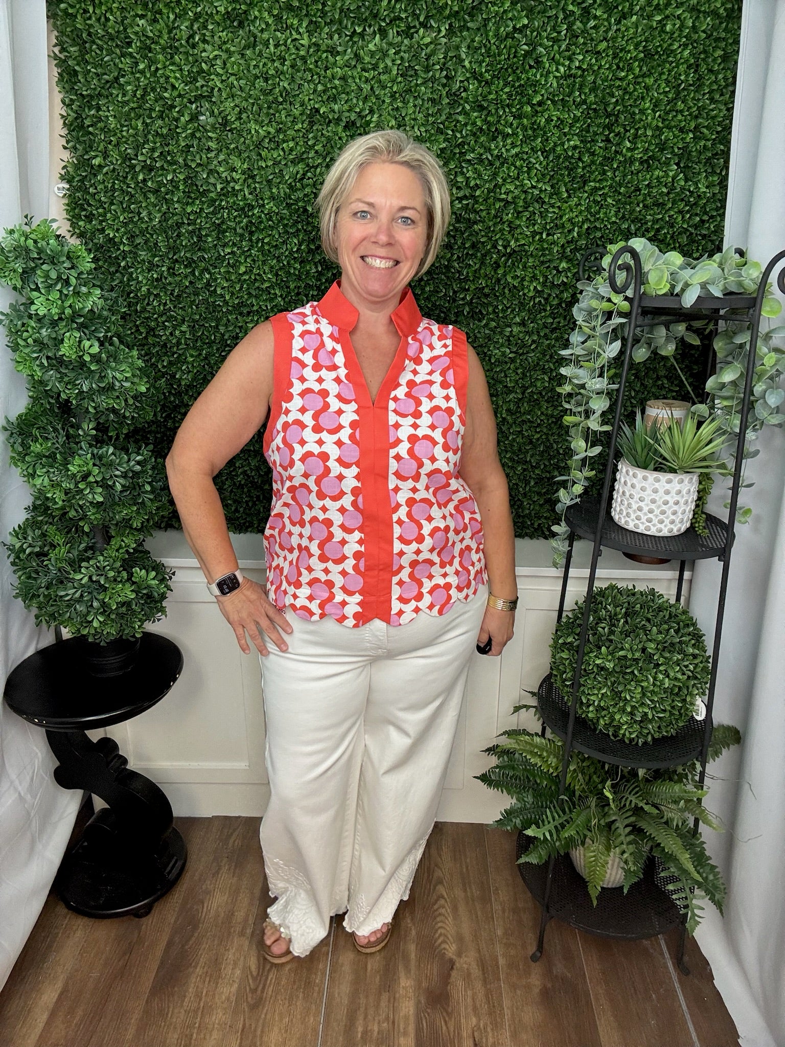 Coral Floral Sleeveless Scalloped Hem Top