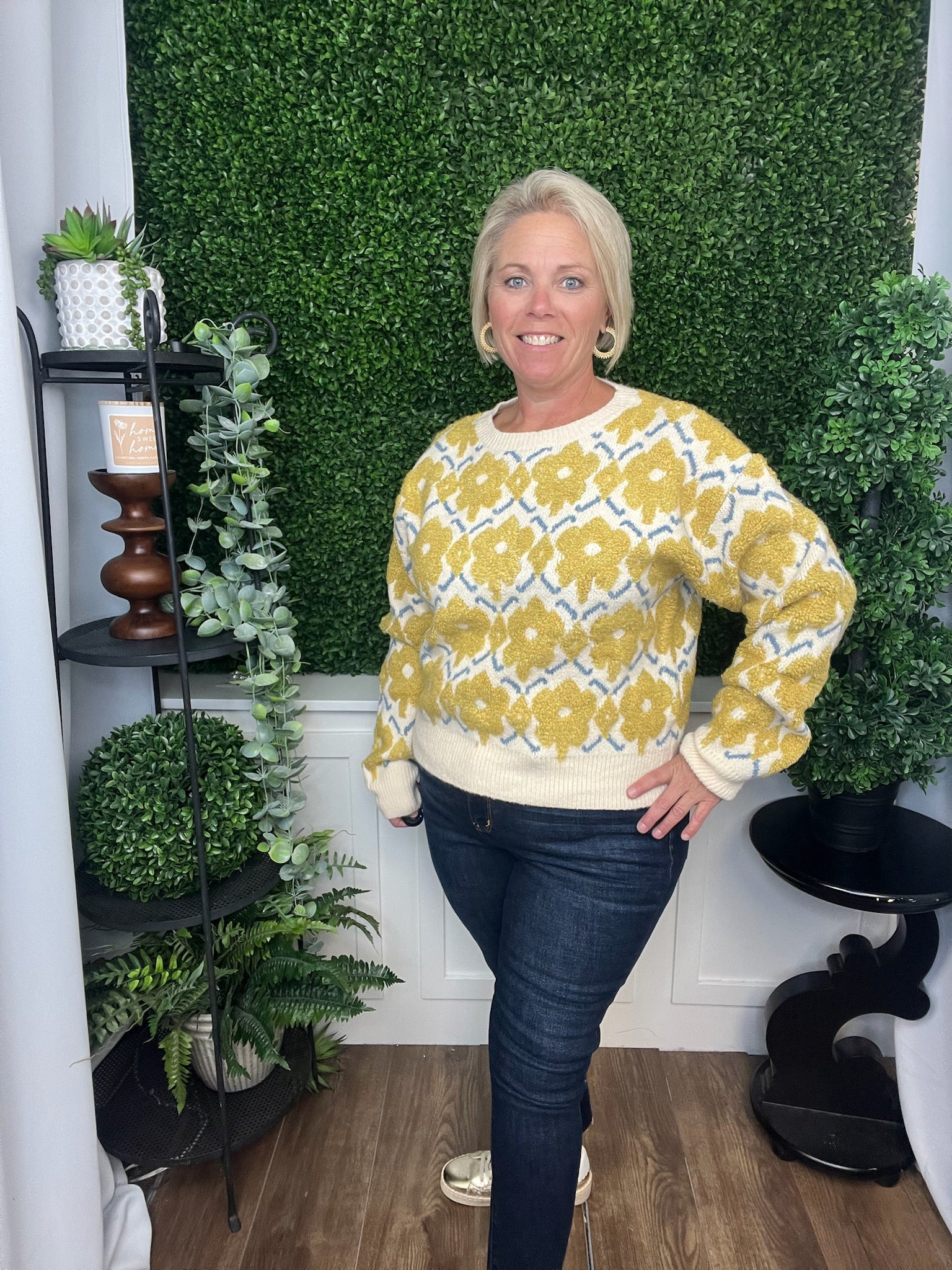 FUZZY TEXTURE FLORAL SWEATER - YELLOW FLOWER
