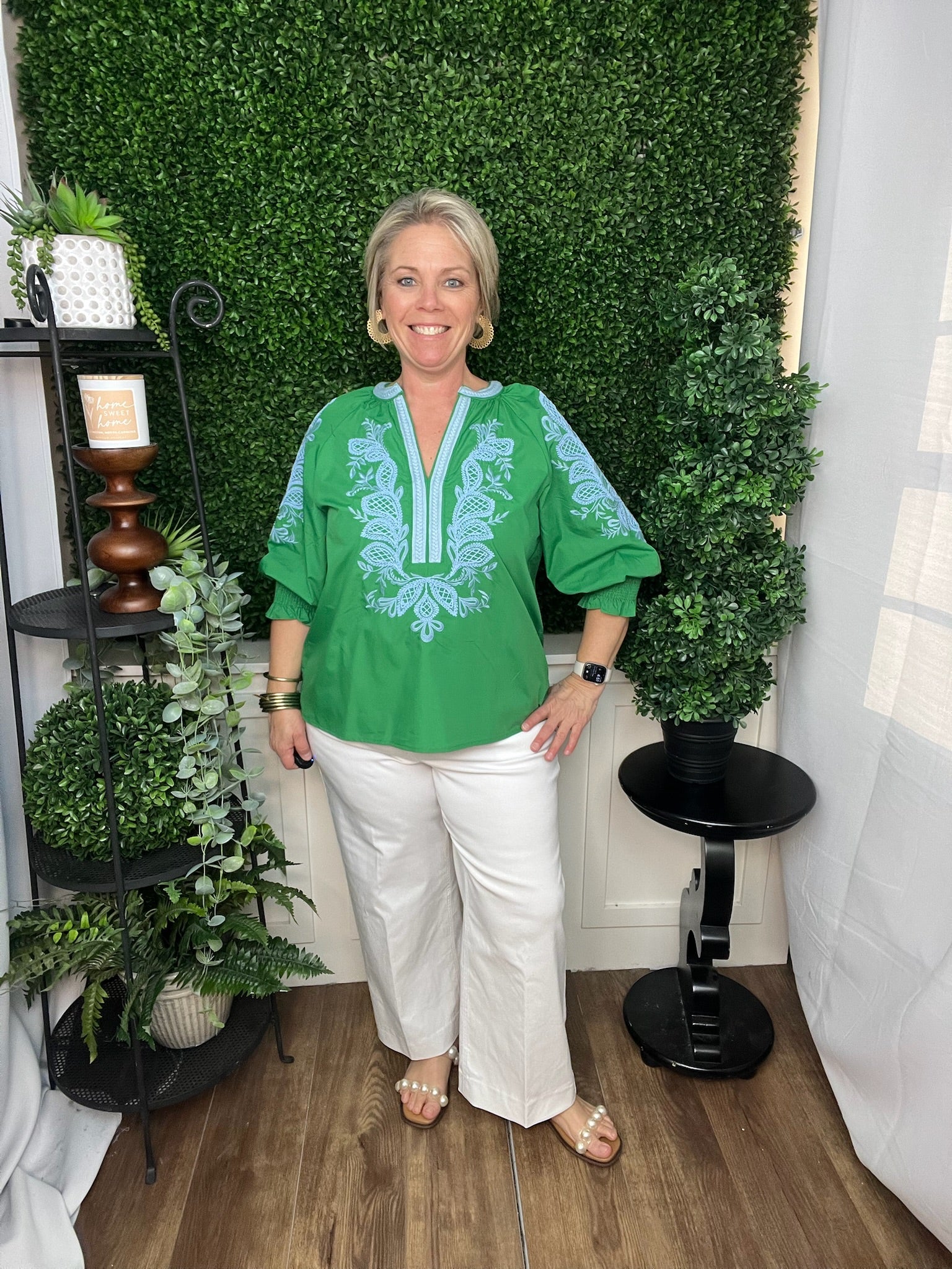 SHORT SLEEVE VNECK BLOUSE