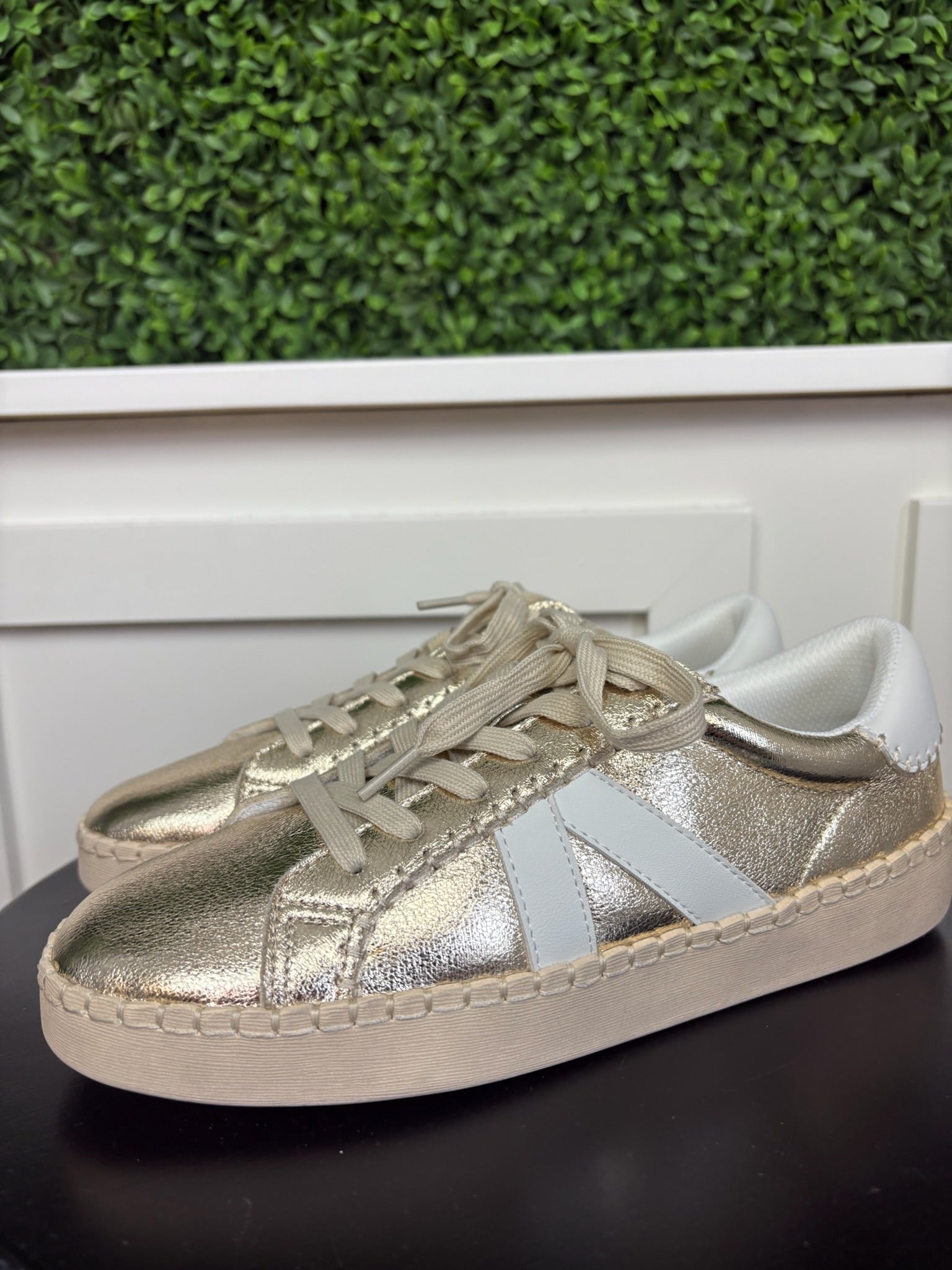 FRIEND ZONE - GOLD CRINKLE METALLIC