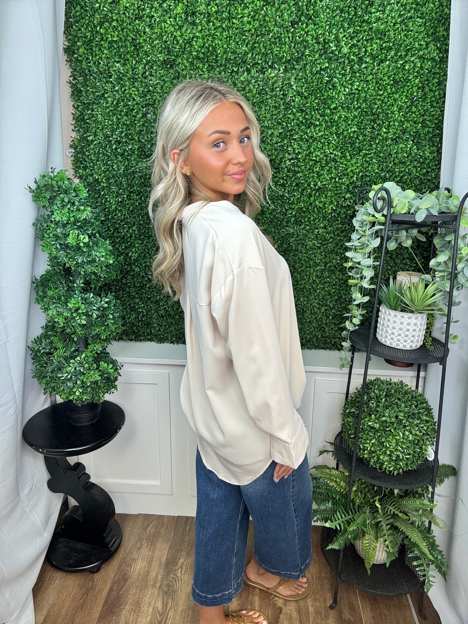 Kathryn Classic Button-Up - Ivory