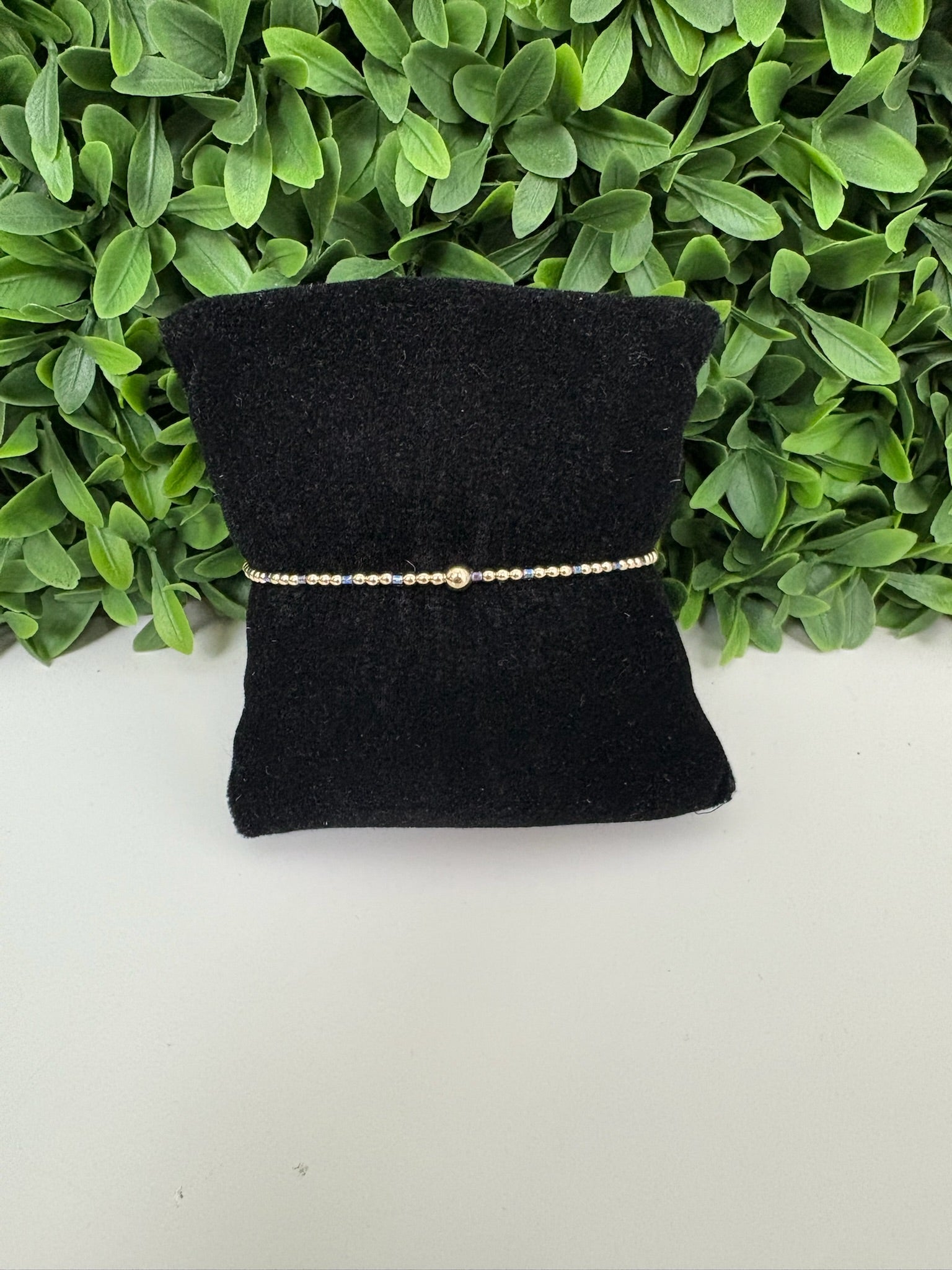 HOPE SINCERITY PATTERN 2MM BEAD BRACELET - TAUPE WITH A TWIST