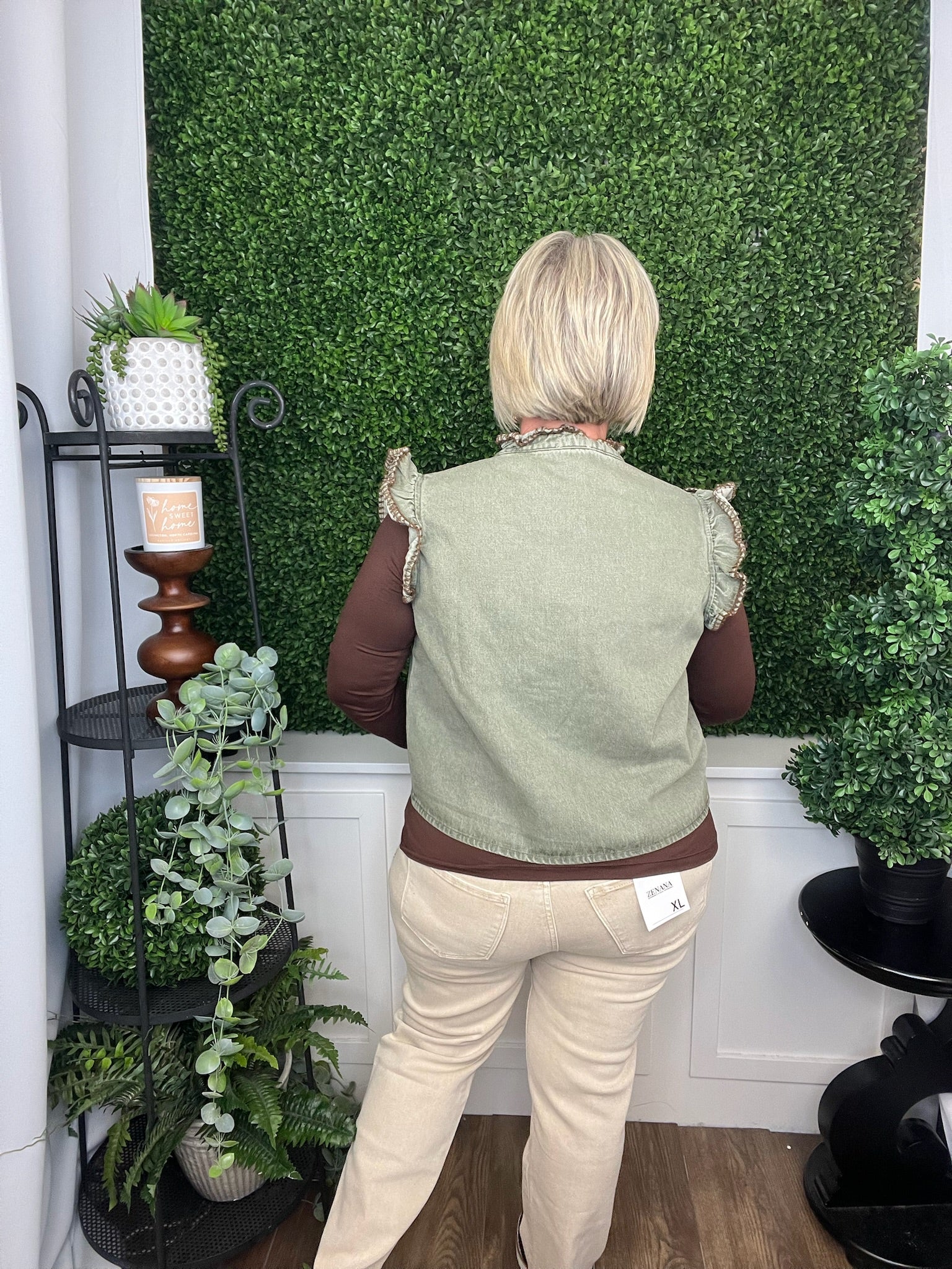 WASHED DENIM STITCH RUFFLED HIDDEN BUTTON VEST TOP - LT OLIVE/BROWN