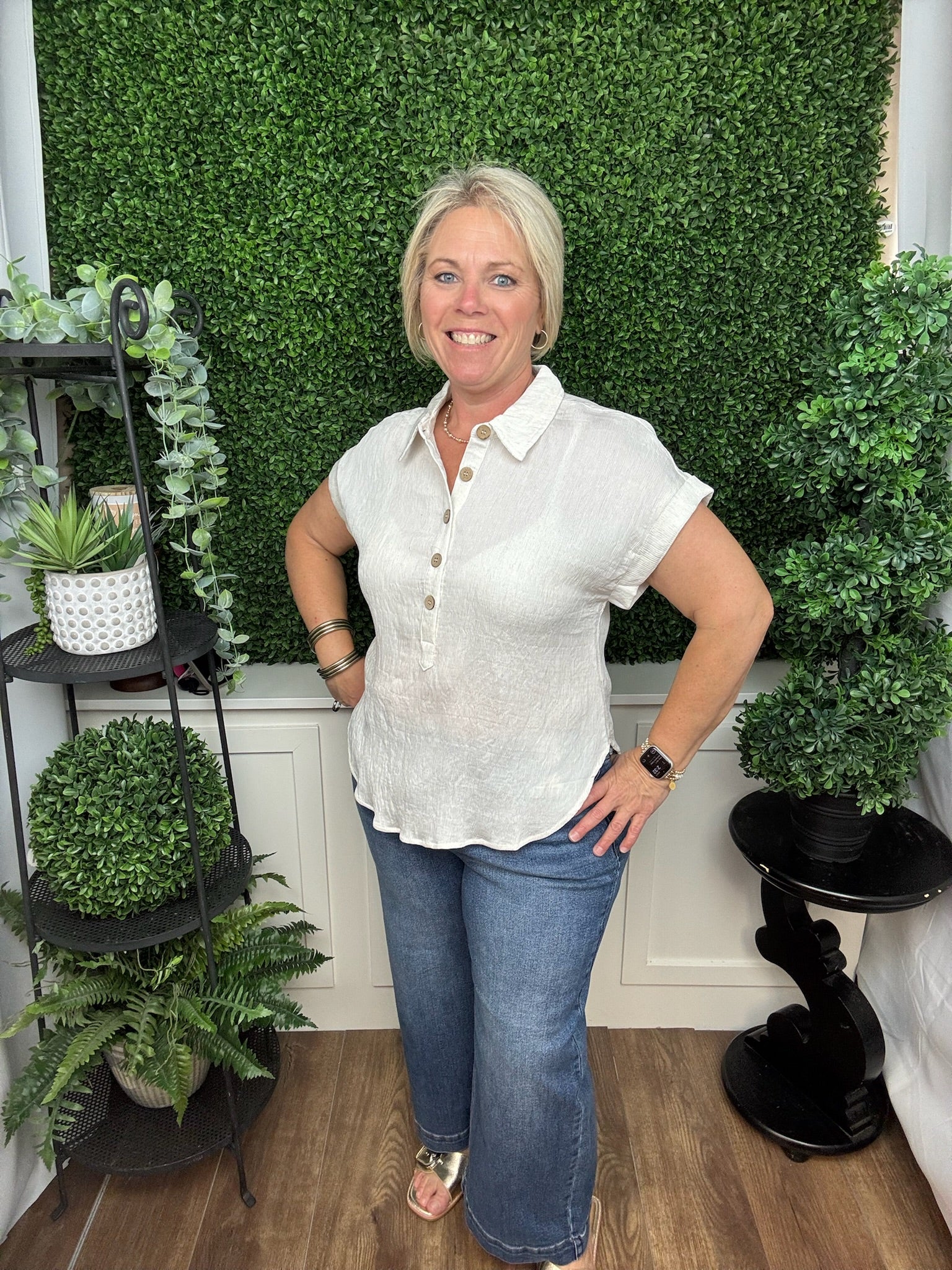 TEXTURED HALF BUTTON COLLARED TOP