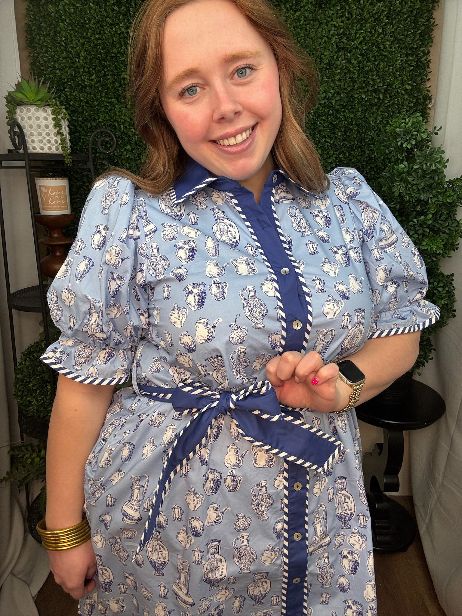 SHORT PUFF SLEEVE DRESS W/BLUE TRIM