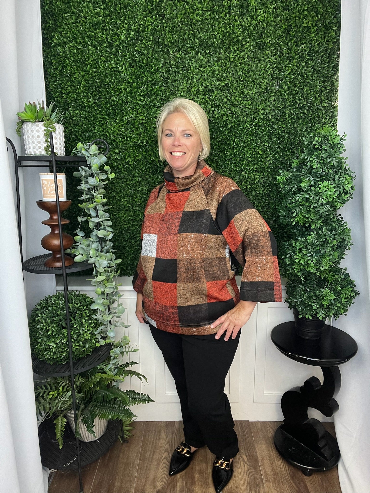 WOVEN POP-OVER TUNIC 3/4 SLEEVES - PLAID MULTI