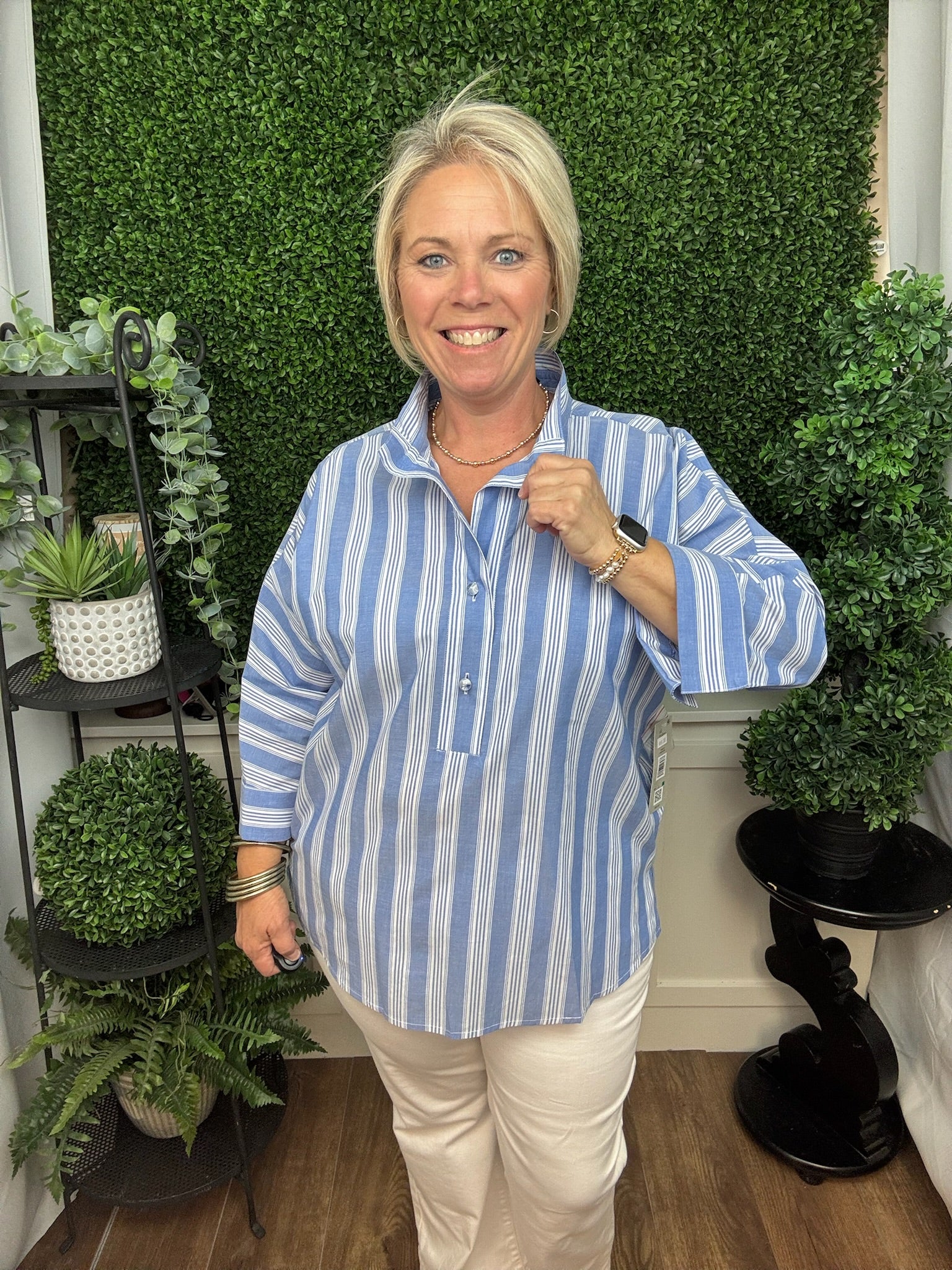 WOVEN YARN DYE POPOVER WIRE COLLAR 3/4 SLEEVE - BLUE STRIPE