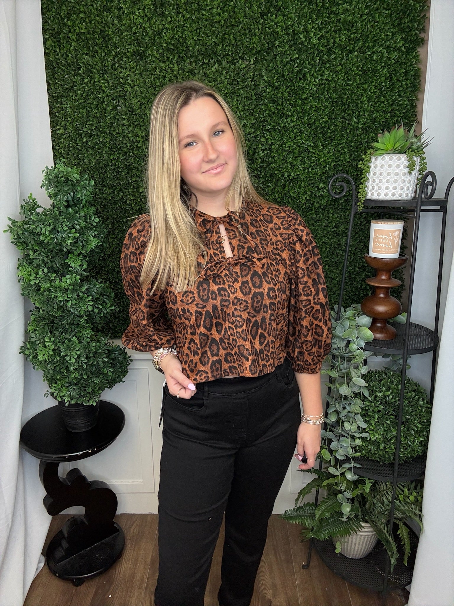 TIED SHORT BLOUSE - CAMEL