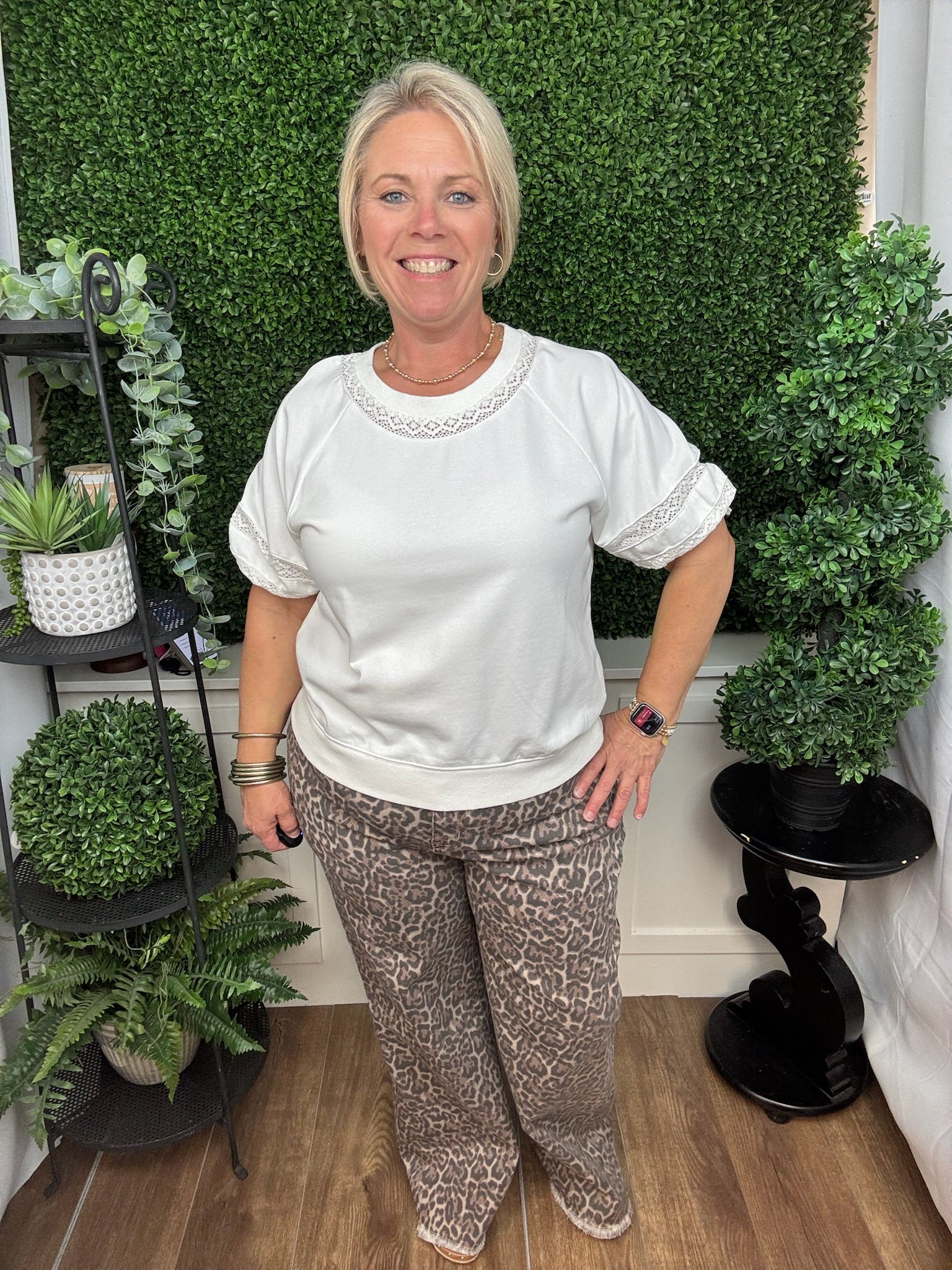 Ivory Lace Trim Short Sleeve Sweatshirt