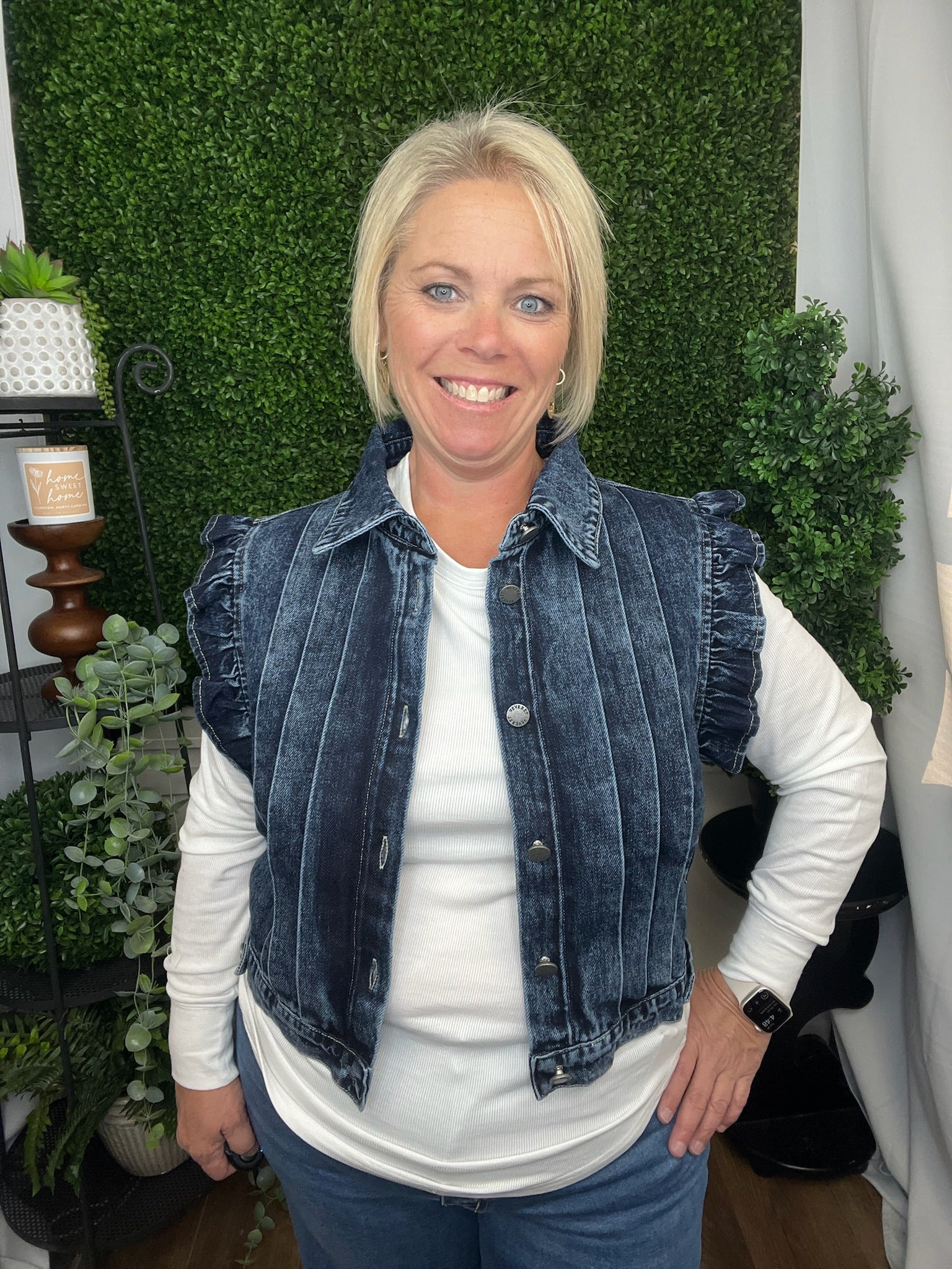 DENIM VEST W/FRONT PLEAT AND RUFFLE DETAILS - MEDIUM WASH