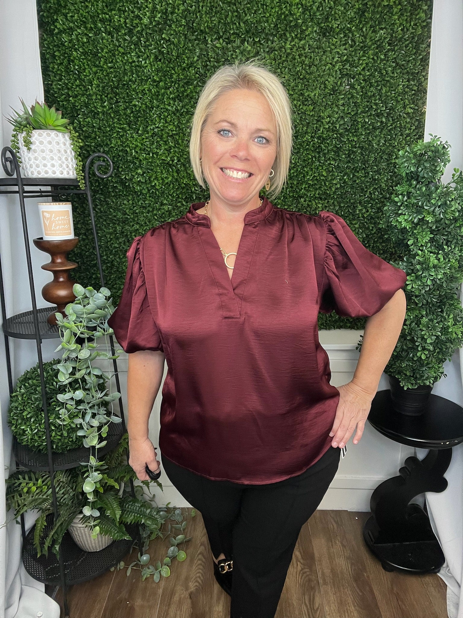 V-NECK PUFF SLV TOP - BURGUNDY