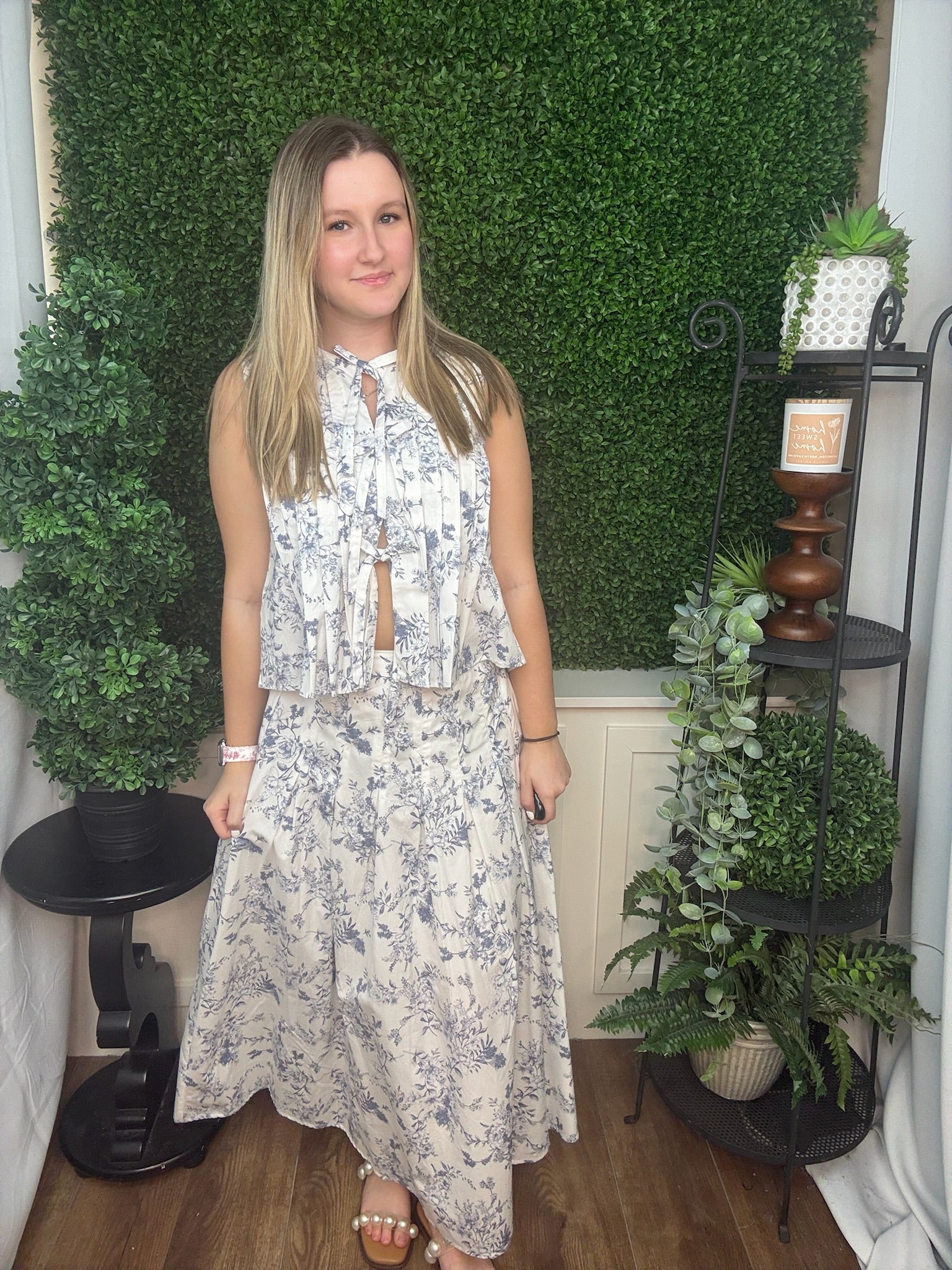 Willow Toile Tie-Front Blouse