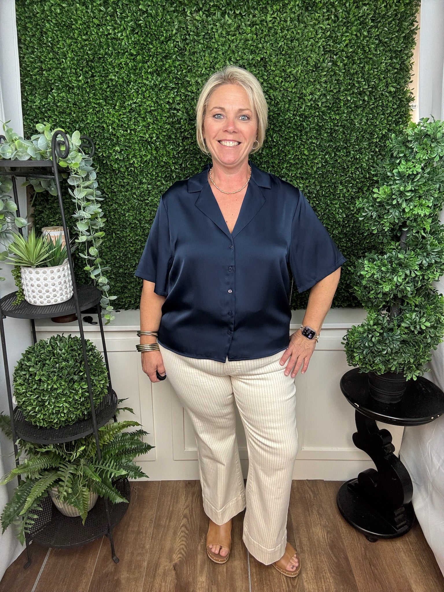 SHORT SLEEVE CAMP COLLAR WOVEN BLOUSE - DARK NAVY