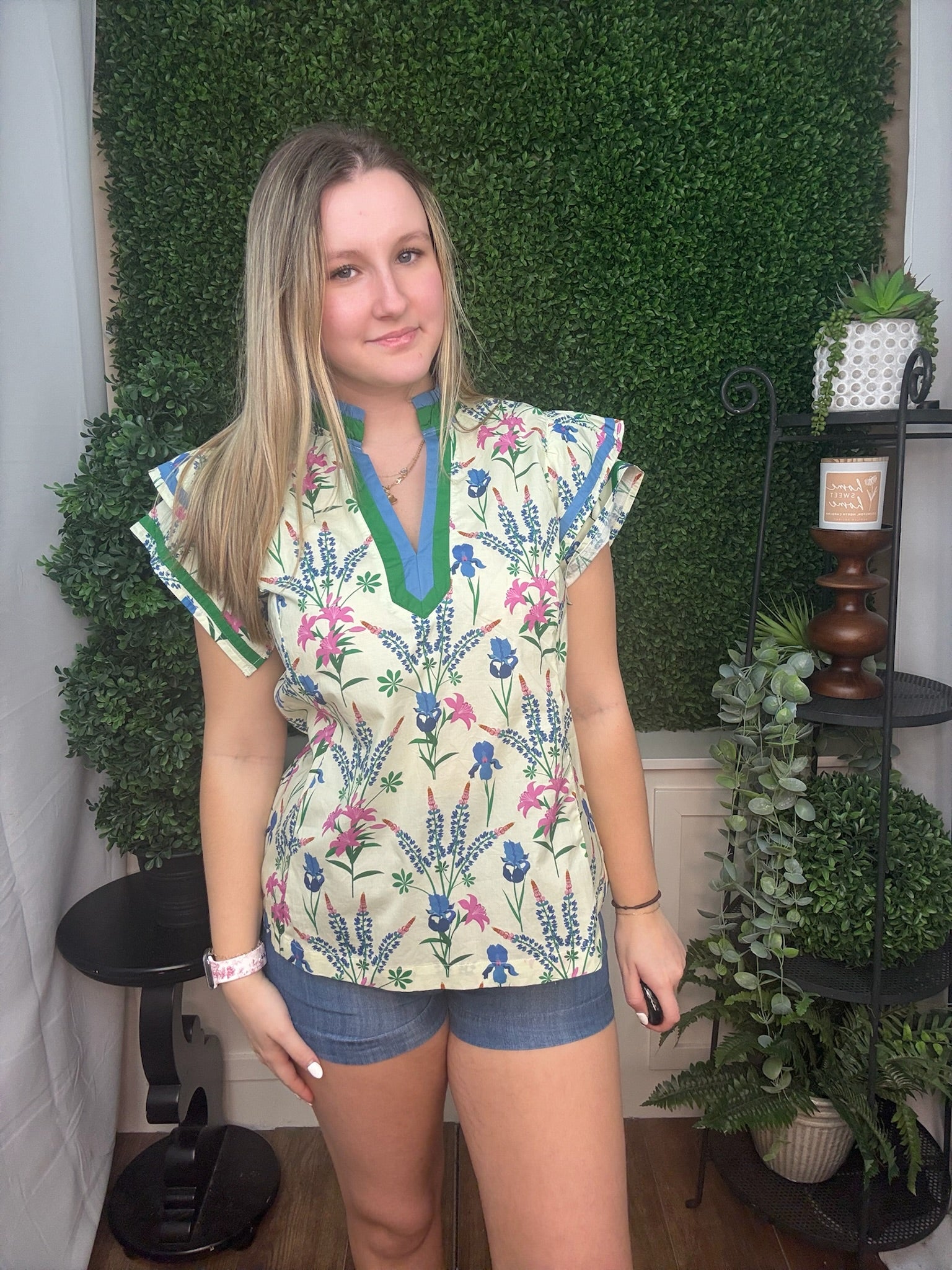 Botanical V-Neck Trim Blouse